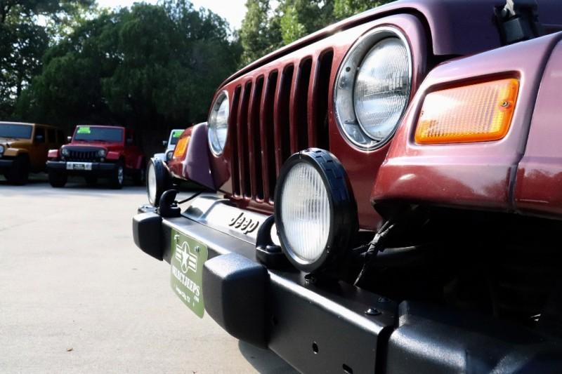 Used-2002-Jeep-Wrangler-2dr-Sahara