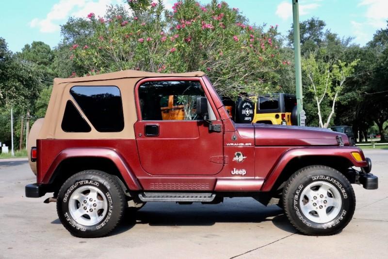 Used-2002-Jeep-Wrangler-2dr-Sahara