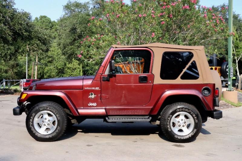 Used-2002-Jeep-Wrangler-2dr-Sahara