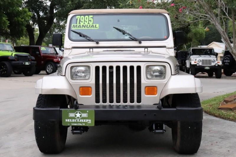 Used-1995-Jeep-Wrangler-2dr-Sahara