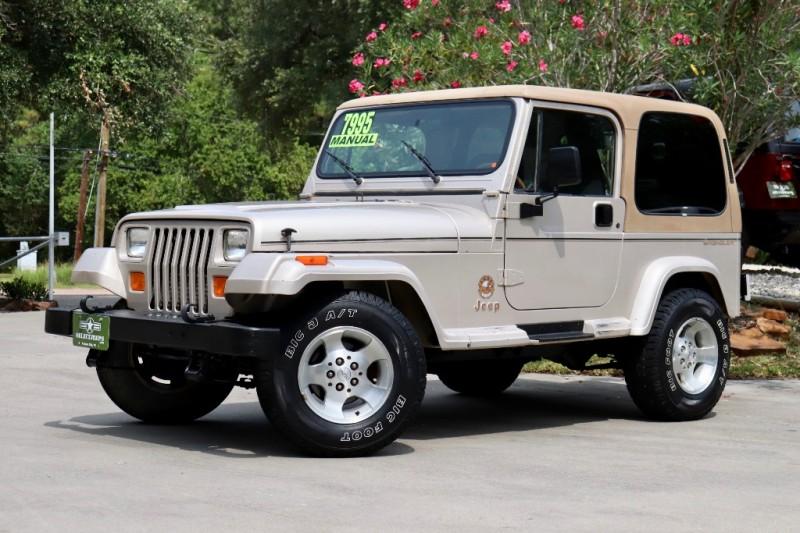 Used-1995-Jeep-Wrangler-2dr-Sahara