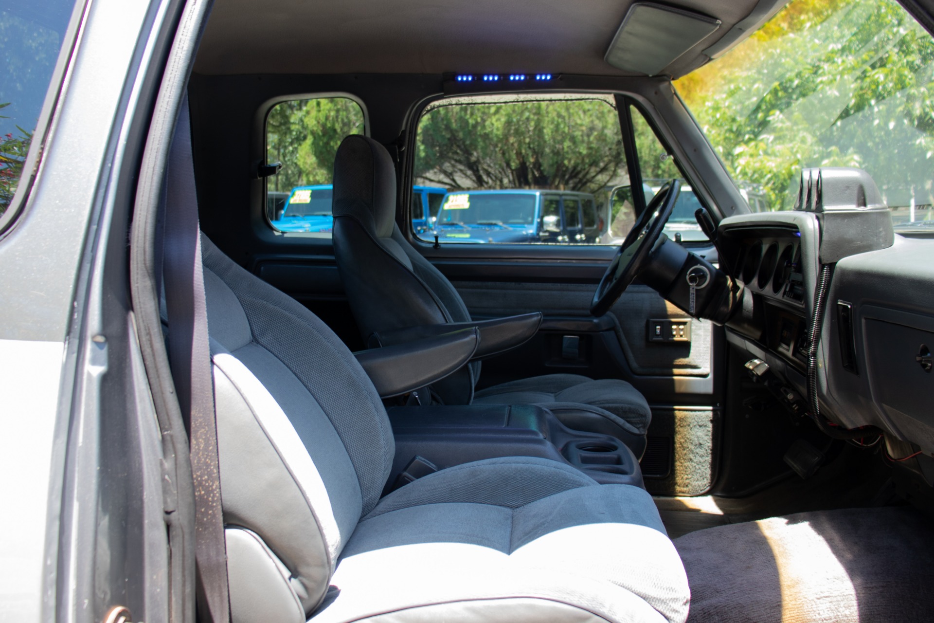 1993 dodge ram interior