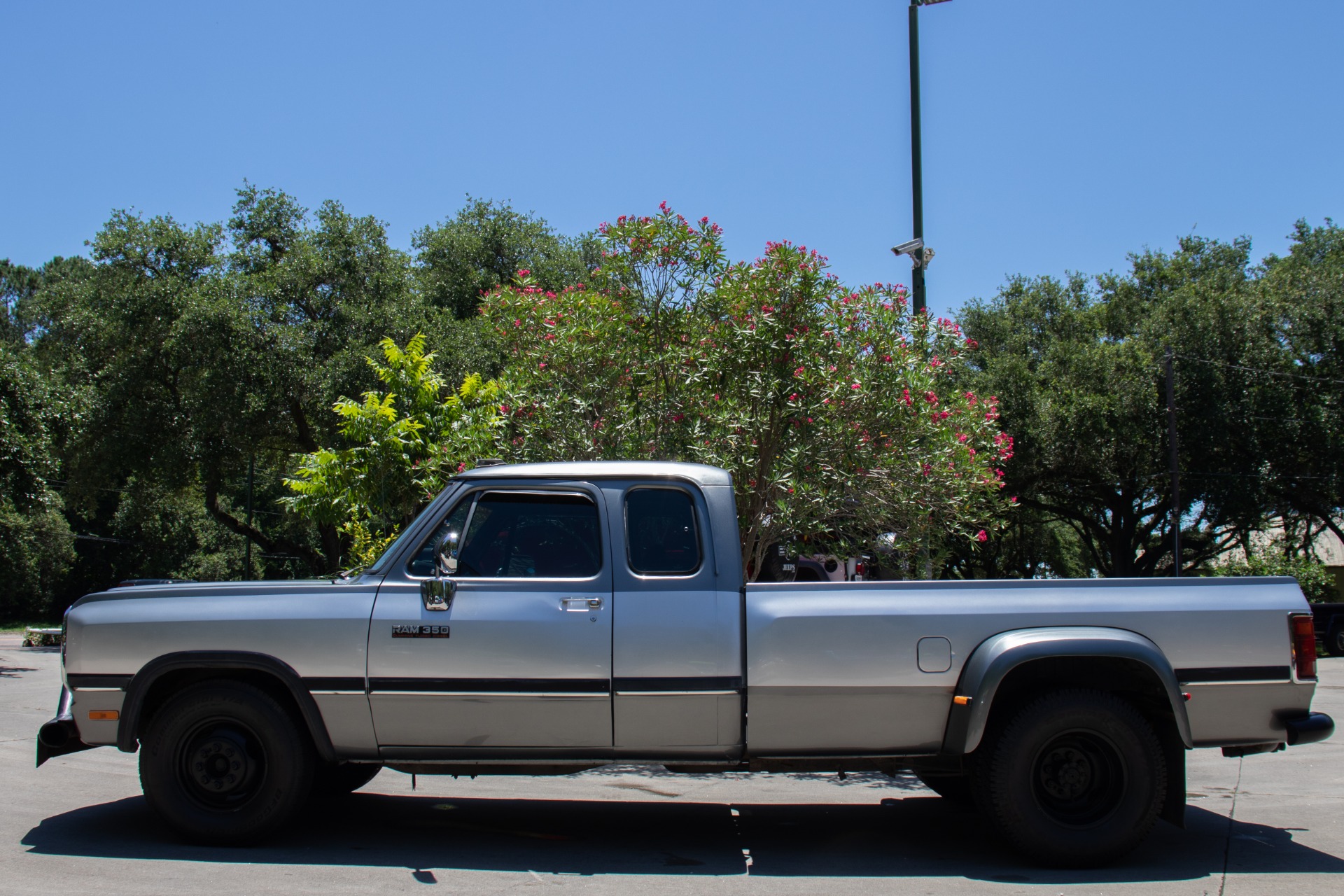 Used-1993-Dodge-RAM-350-LE