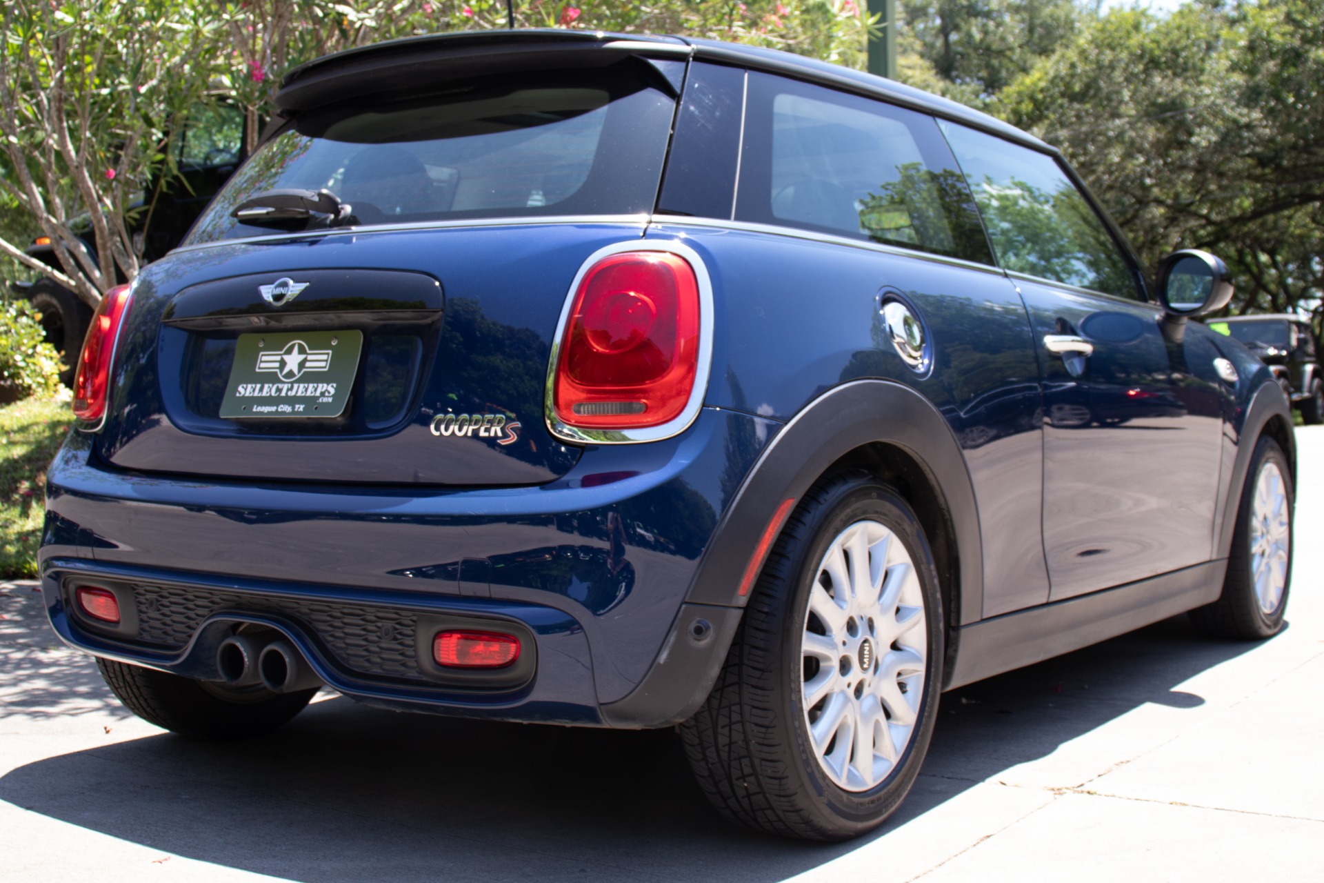 Used-2015-MINI-Hardtop-2-Door-Cooper-S