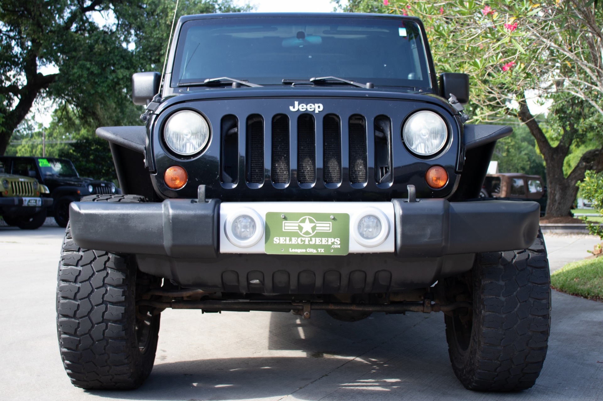 Used-2010-Jeep-Wrangler-Unlimited-Sahara