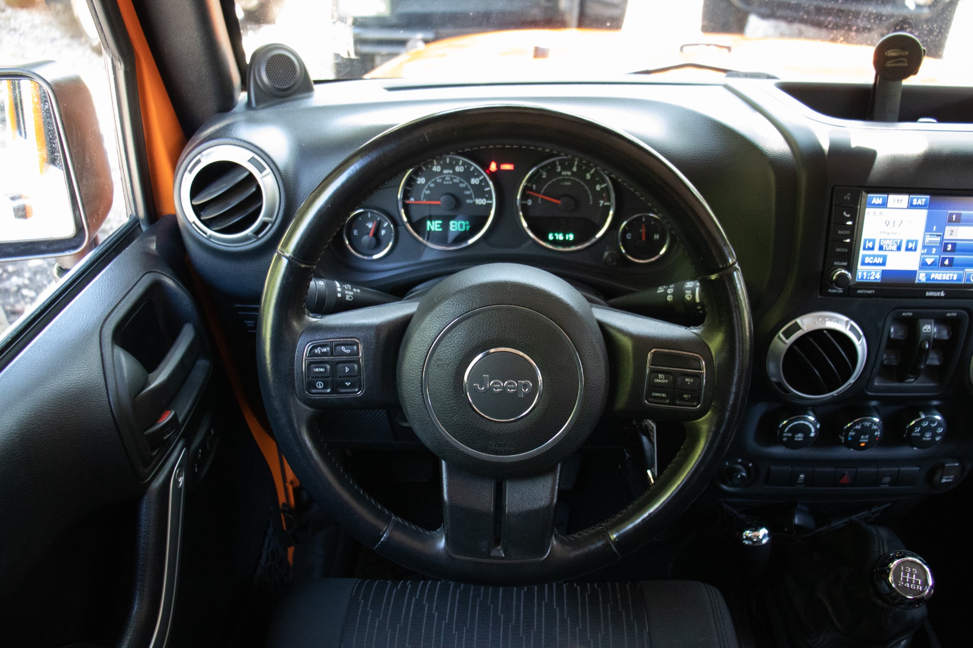 Used-2012-Jeep-Wrangler-Unlimited-Rubicon