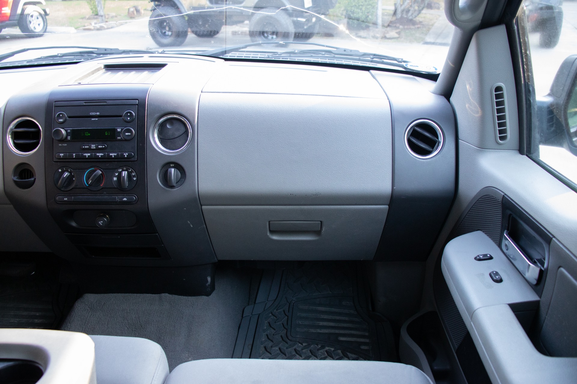 Used-2007-Ford-F-150-XLT