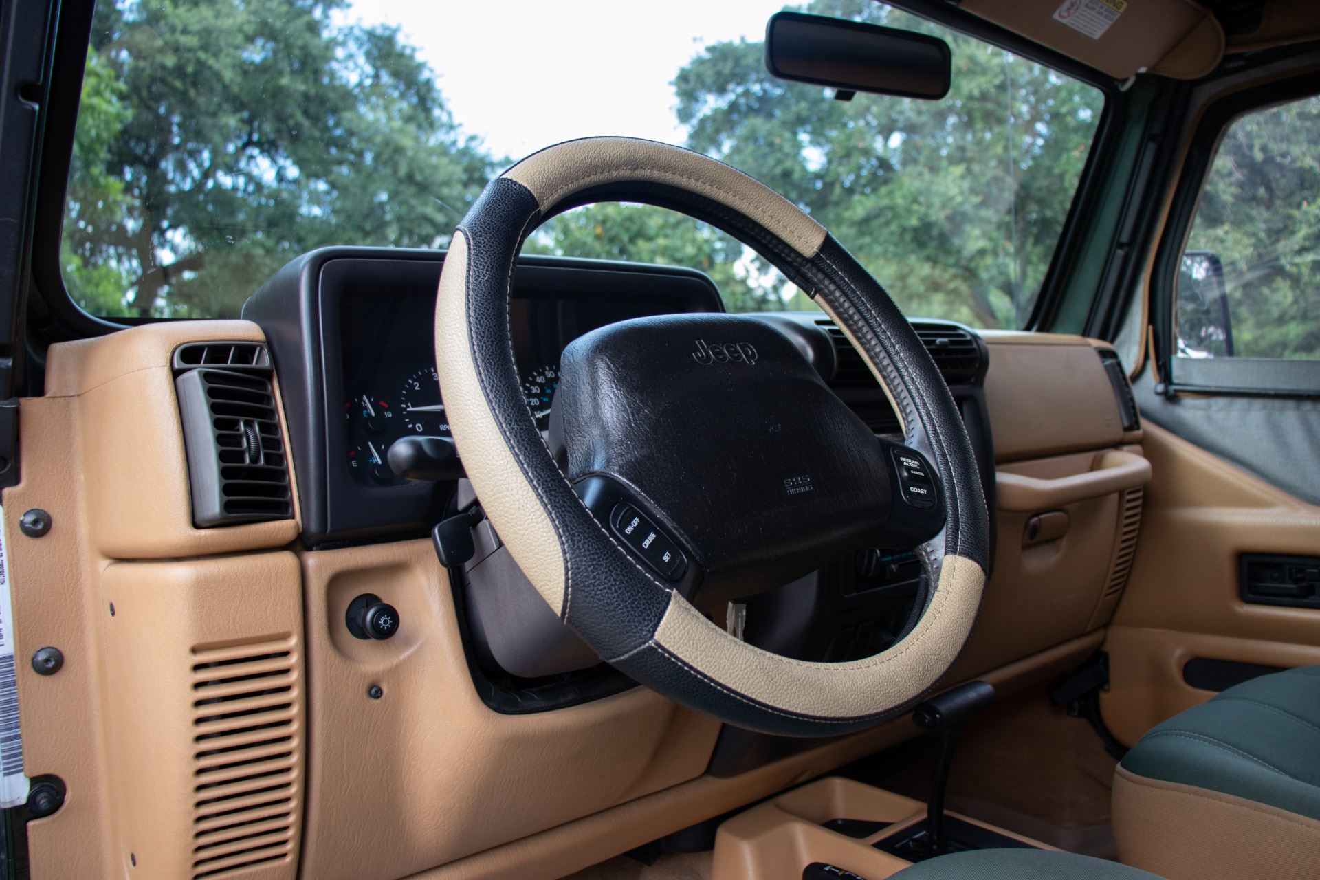 Used-1998-Jeep-Wrangler-Sahara