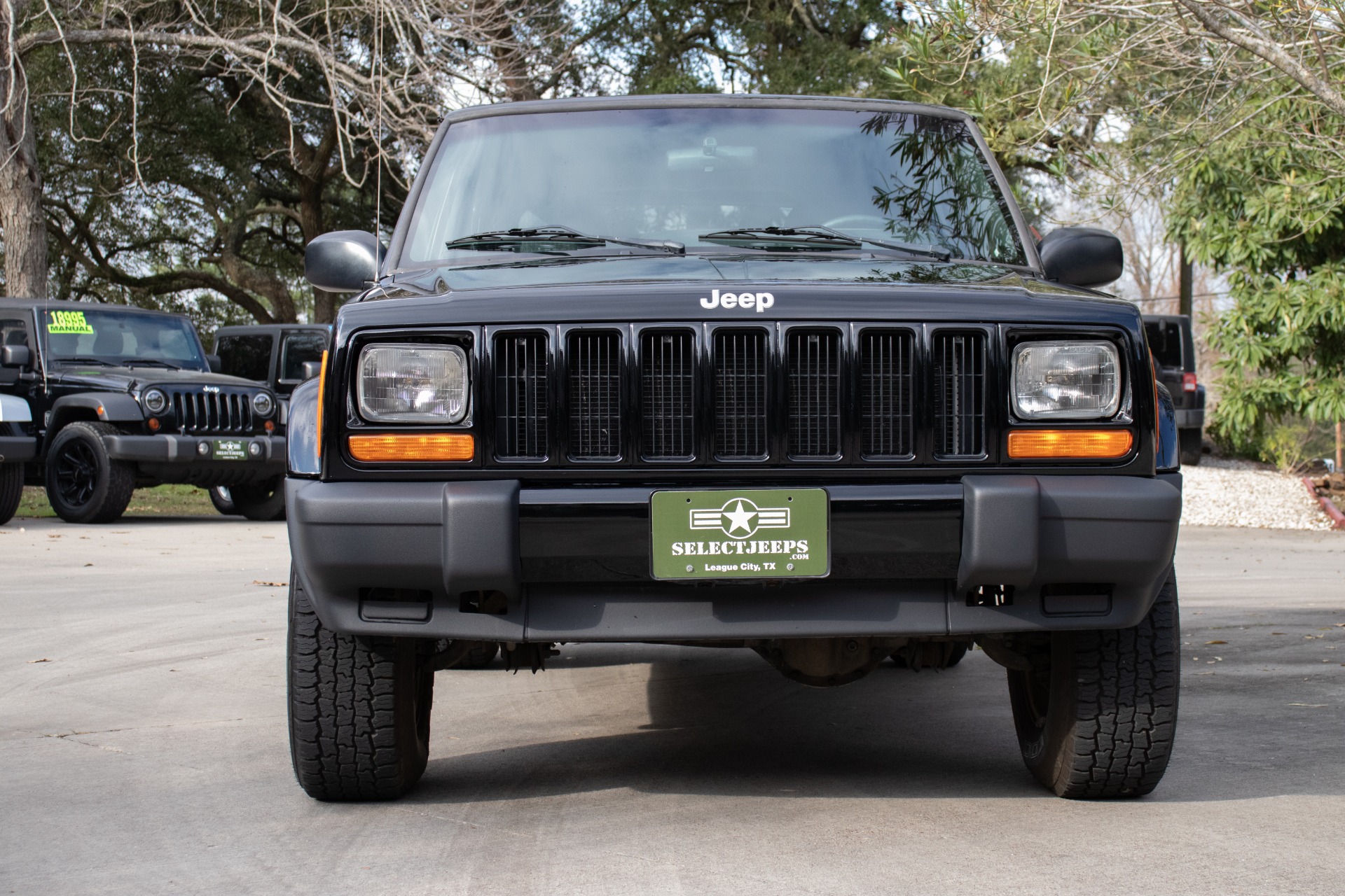 Used-2000-Jeep-Cherokee-Sport