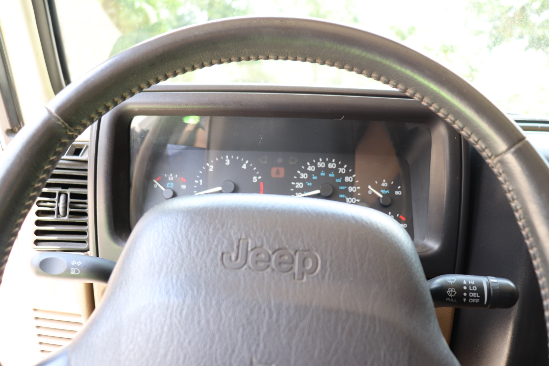 Used-1999-Jeep-Wrangler-Sahara