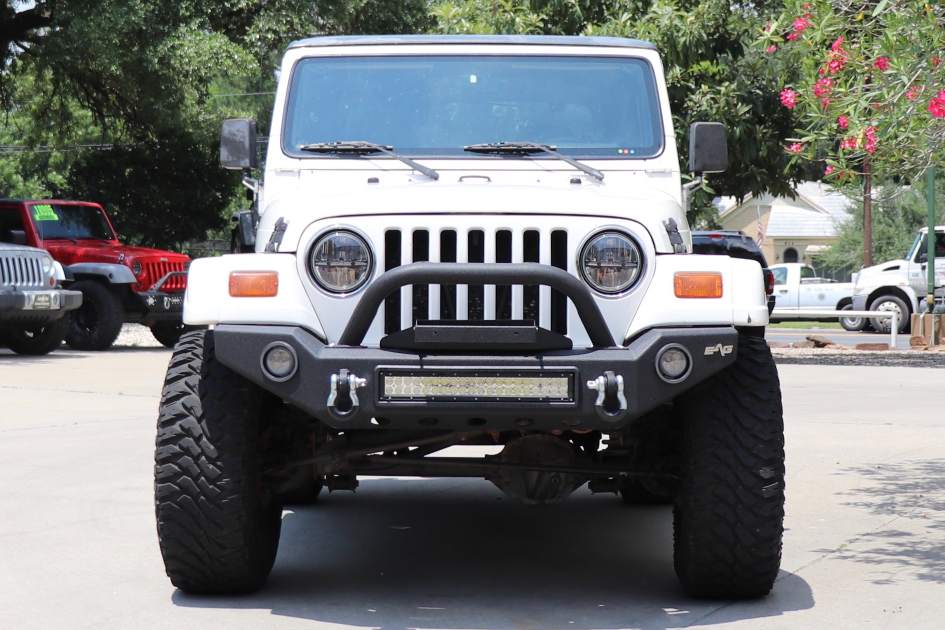 Used-1999-Jeep-Wrangler-Sahara