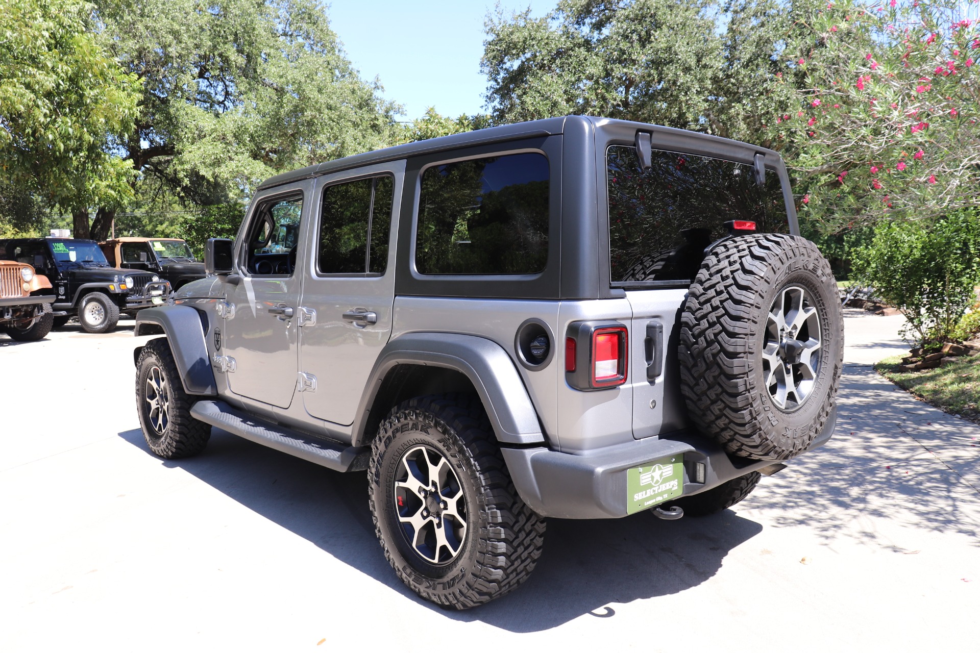 Used-2019-Jeep-Wrangler-Unlimited-Sport