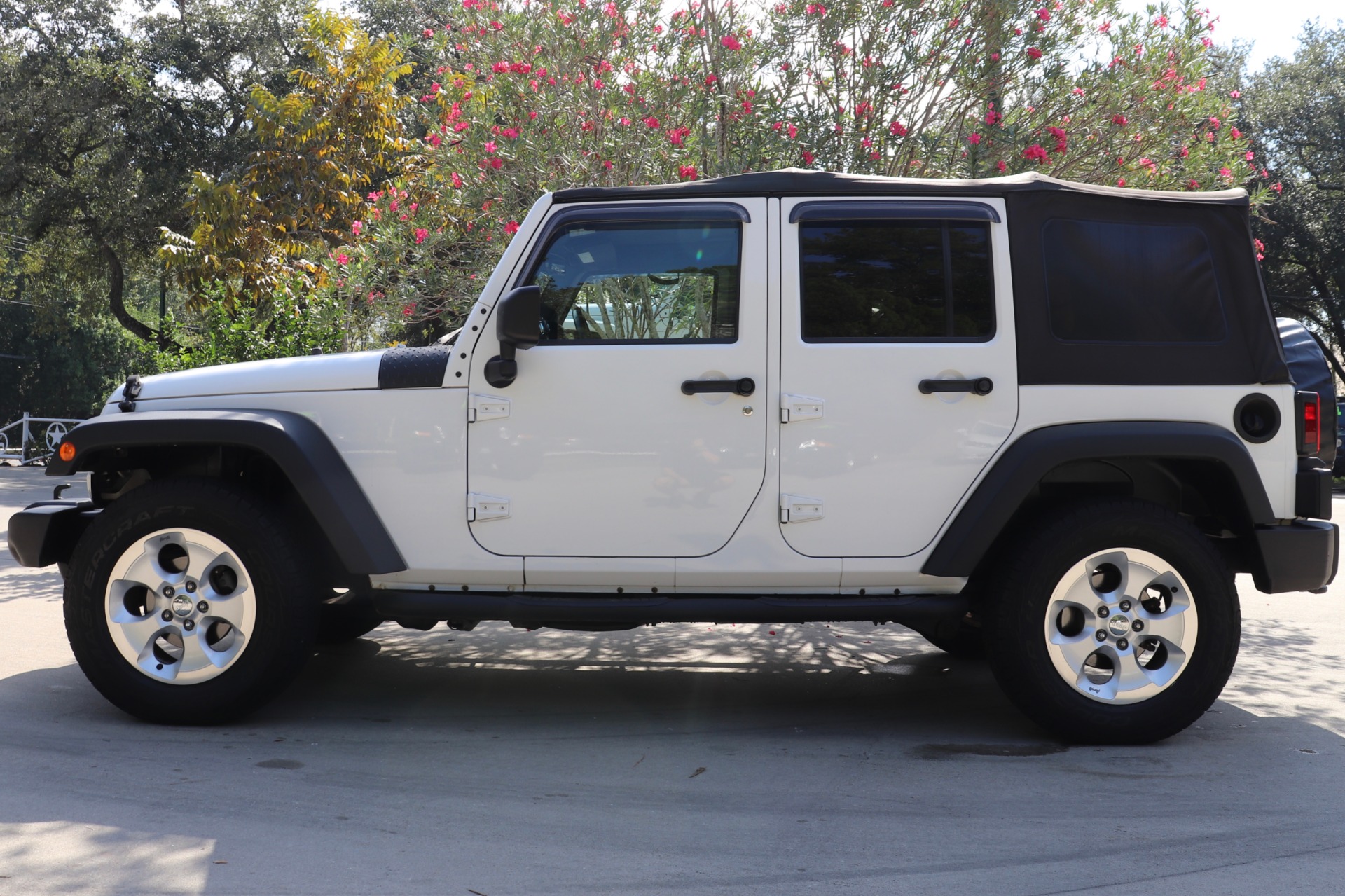 Used-2013-Jeep-Wrangler-Unlimited-Sport