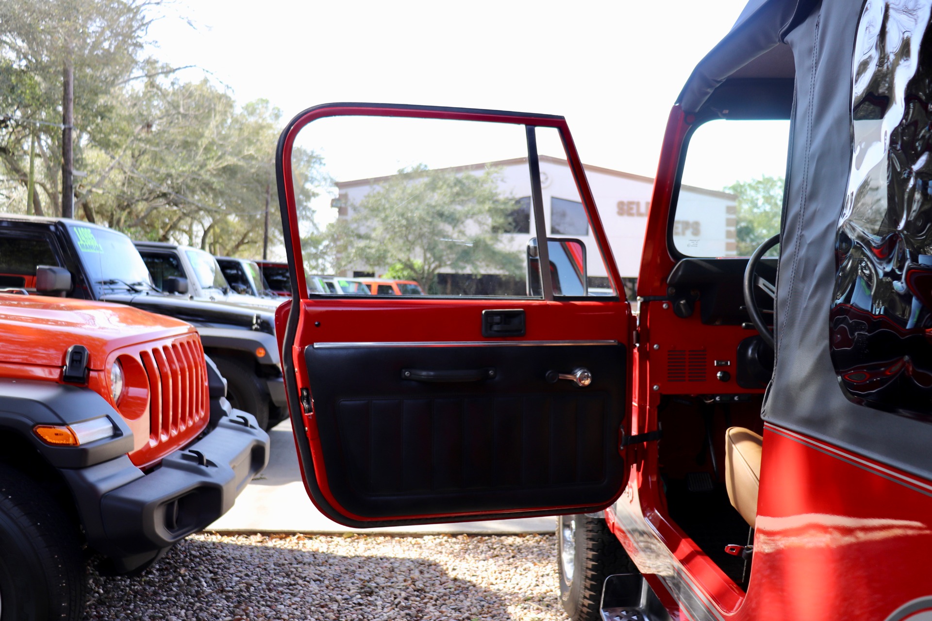 Used-1981-Jeep-Scrambler-Laredo