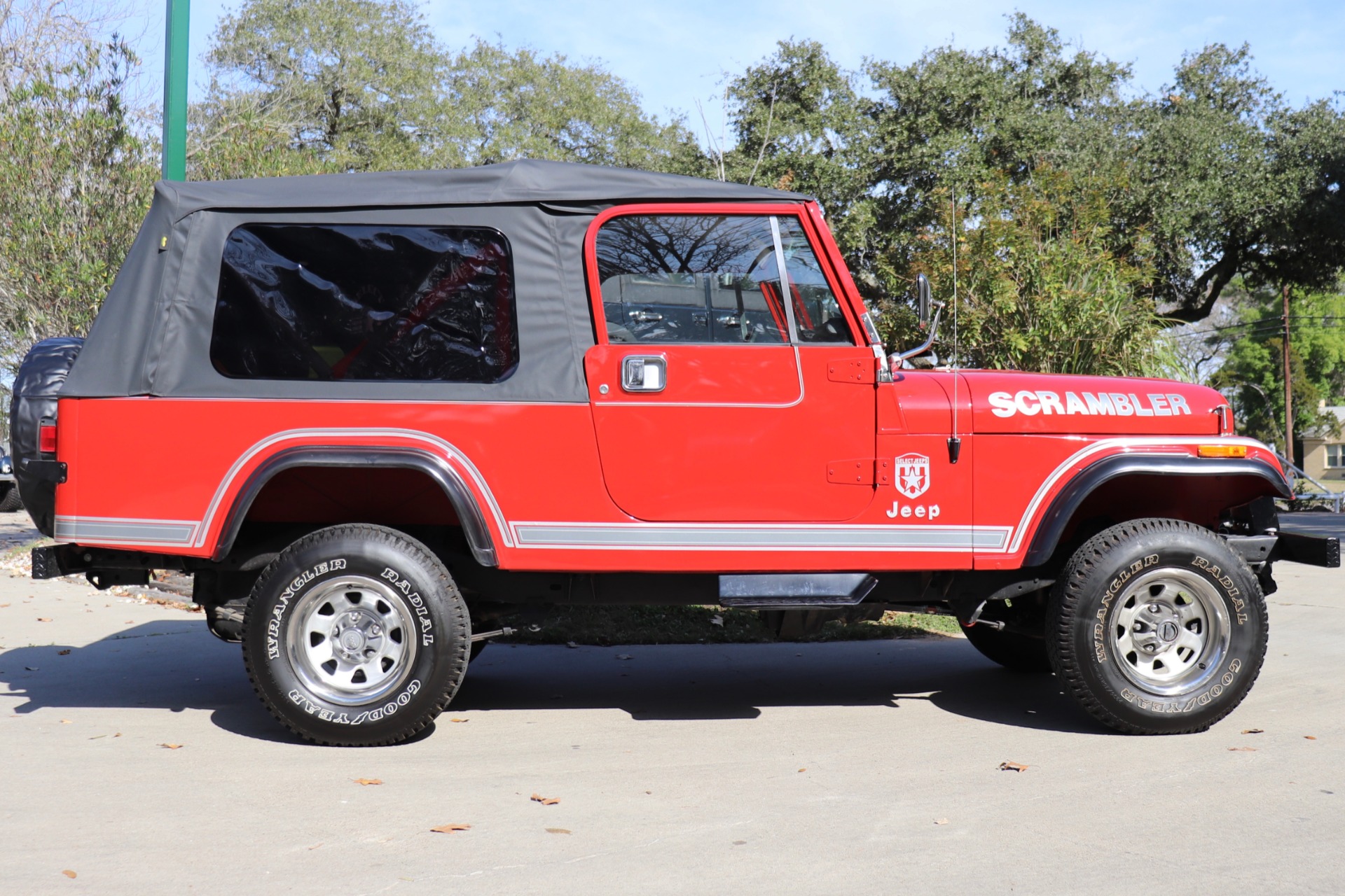 Used-1981-Jeep-Scrambler-Laredo