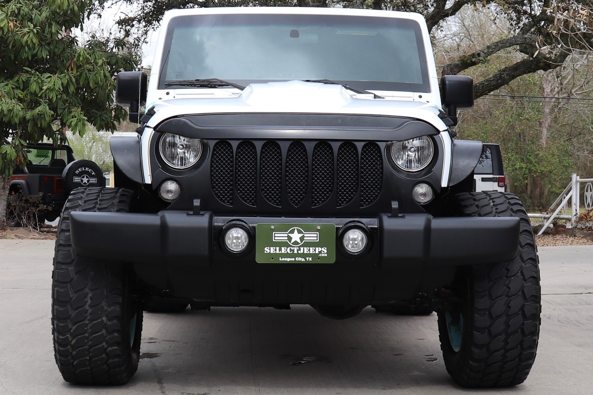 Used-2015-Jeep-Wrangler-Unlimited-Willys-Wheeler-Edition