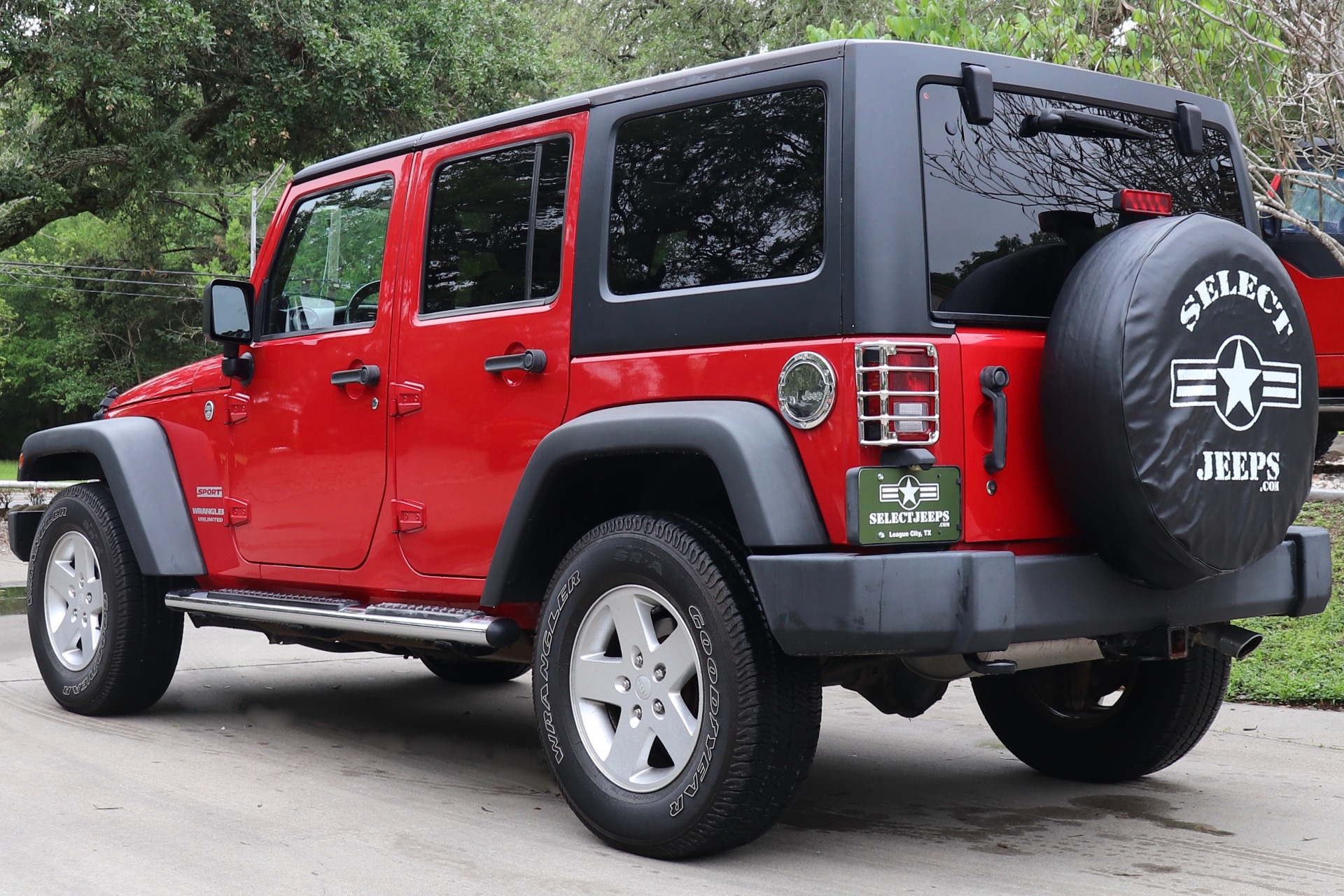 Used-2012-Jeep-Wrangler-Unlimited-Sport