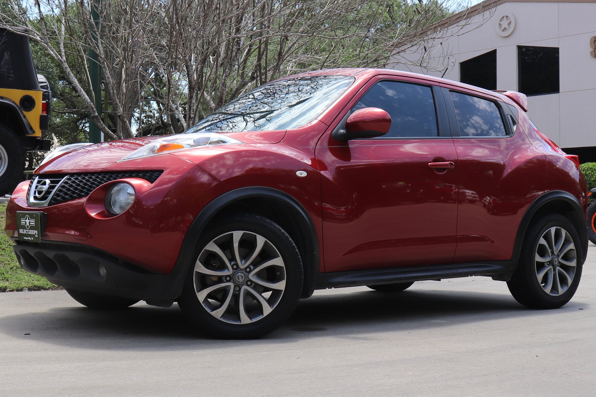 Used-2012-Nissan-JUKE-SL