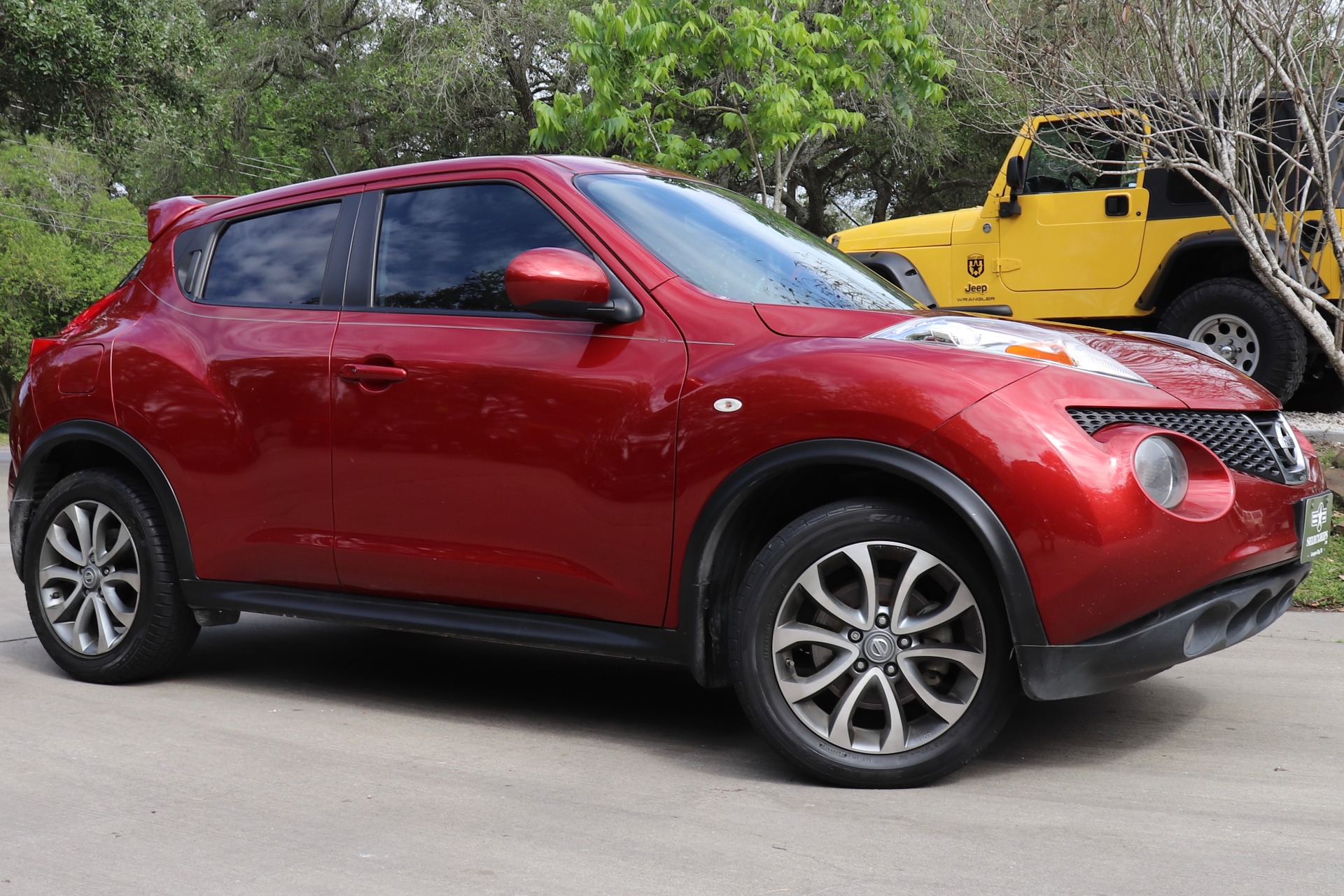 Used-2012-Nissan-JUKE-SL