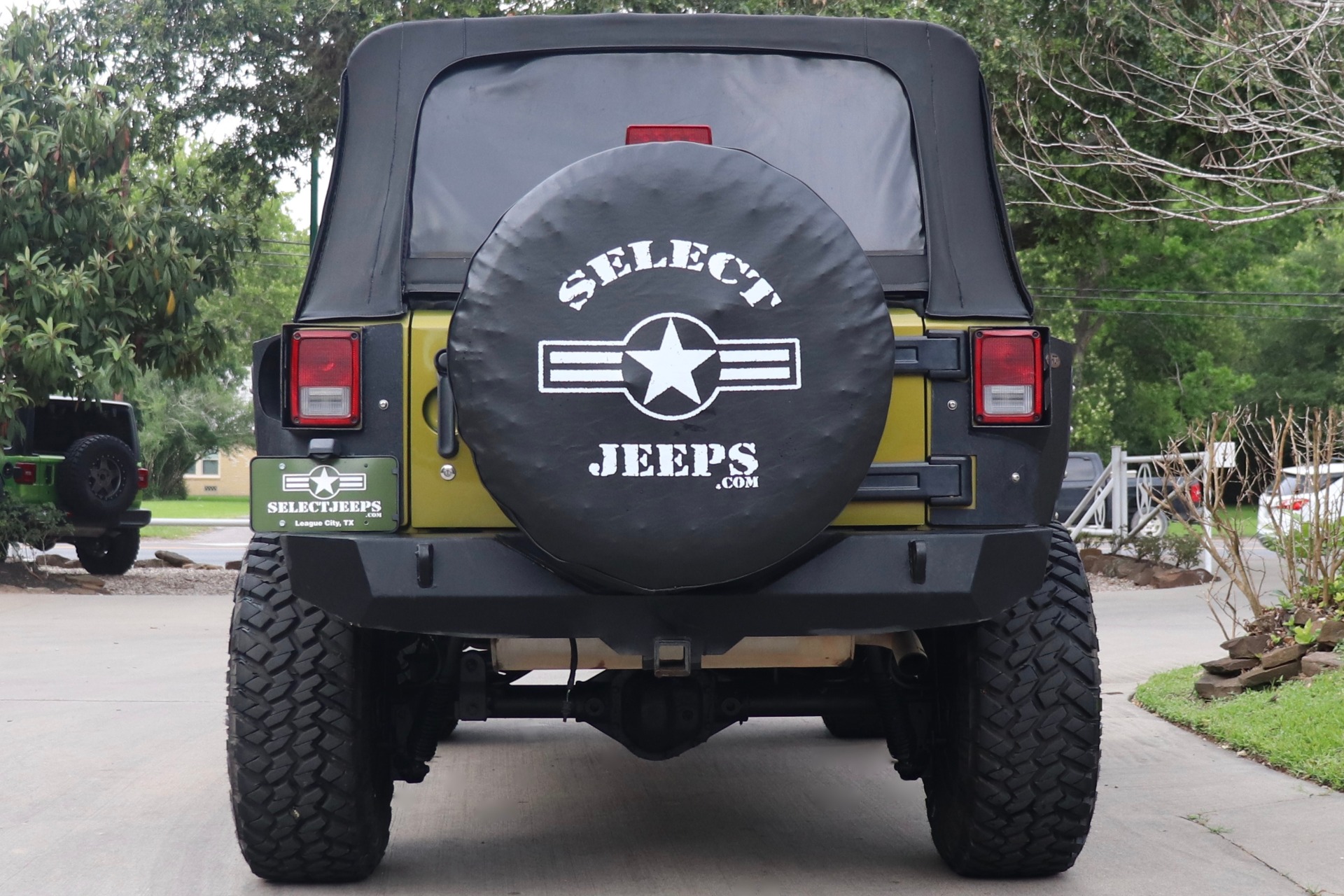 Used-2010-Jeep-Wrangler-Unlimited-Rubicon