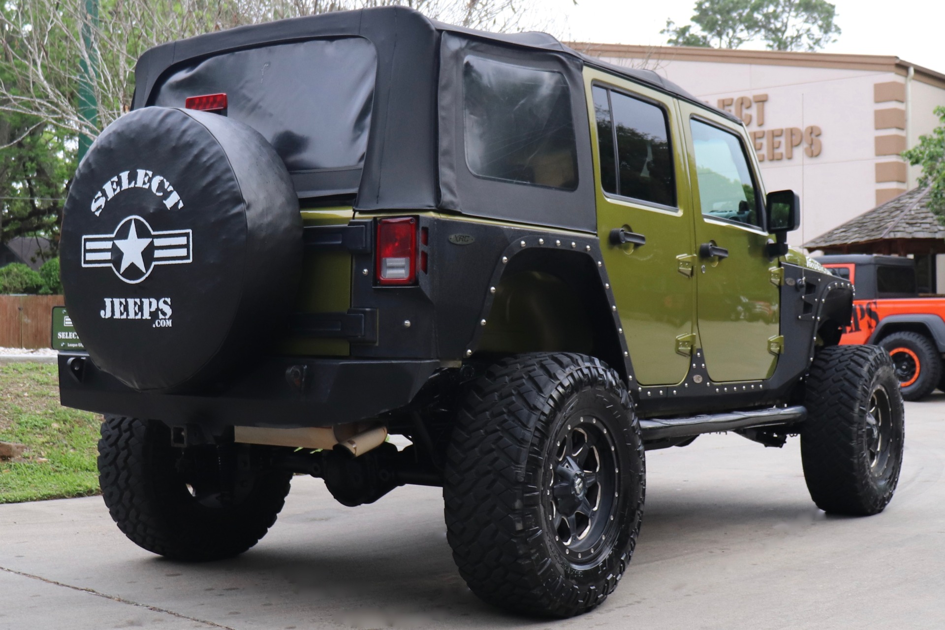 Used-2010-Jeep-Wrangler-Unlimited-Rubicon