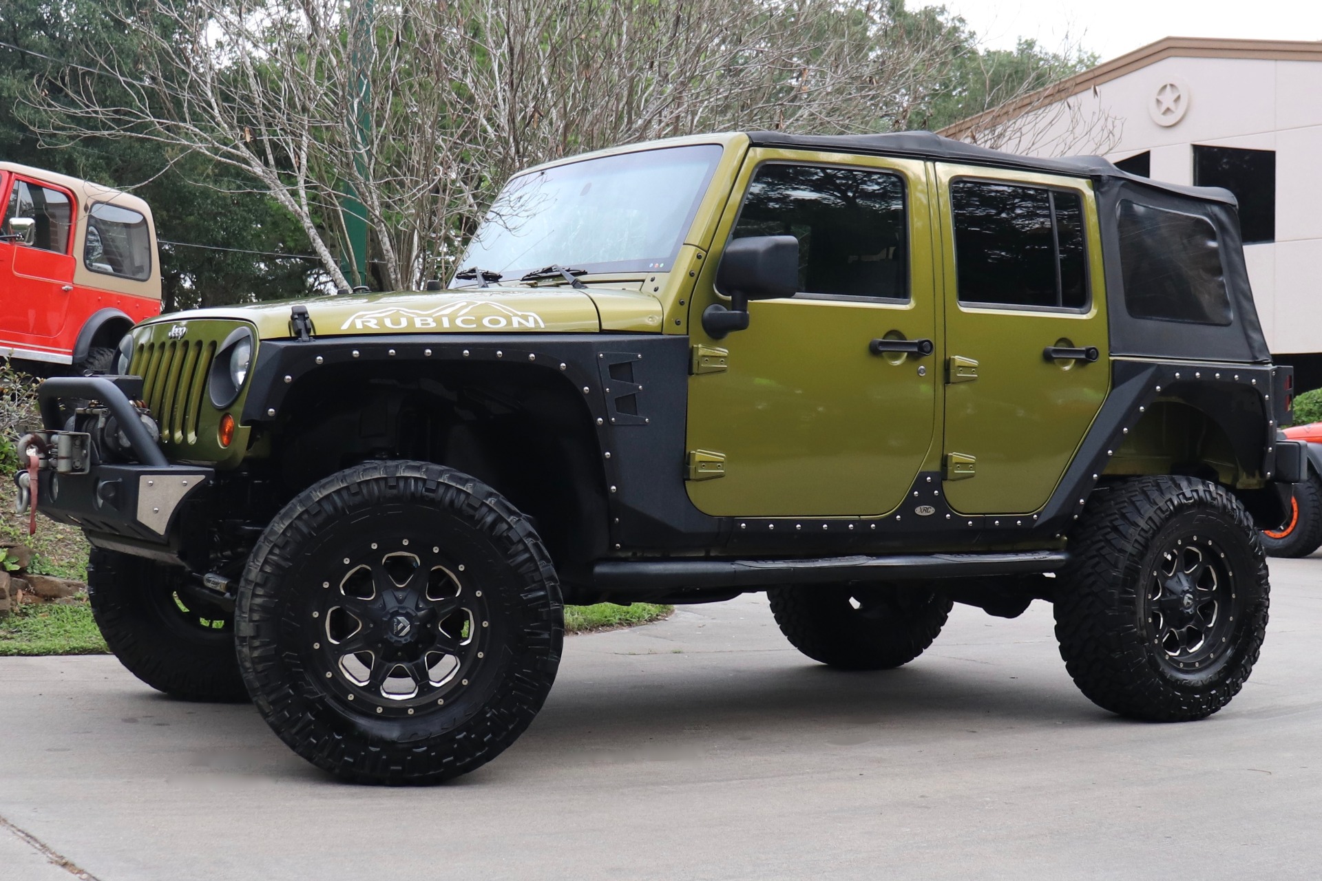 Used-2010-Jeep-Wrangler-Unlimited-Rubicon