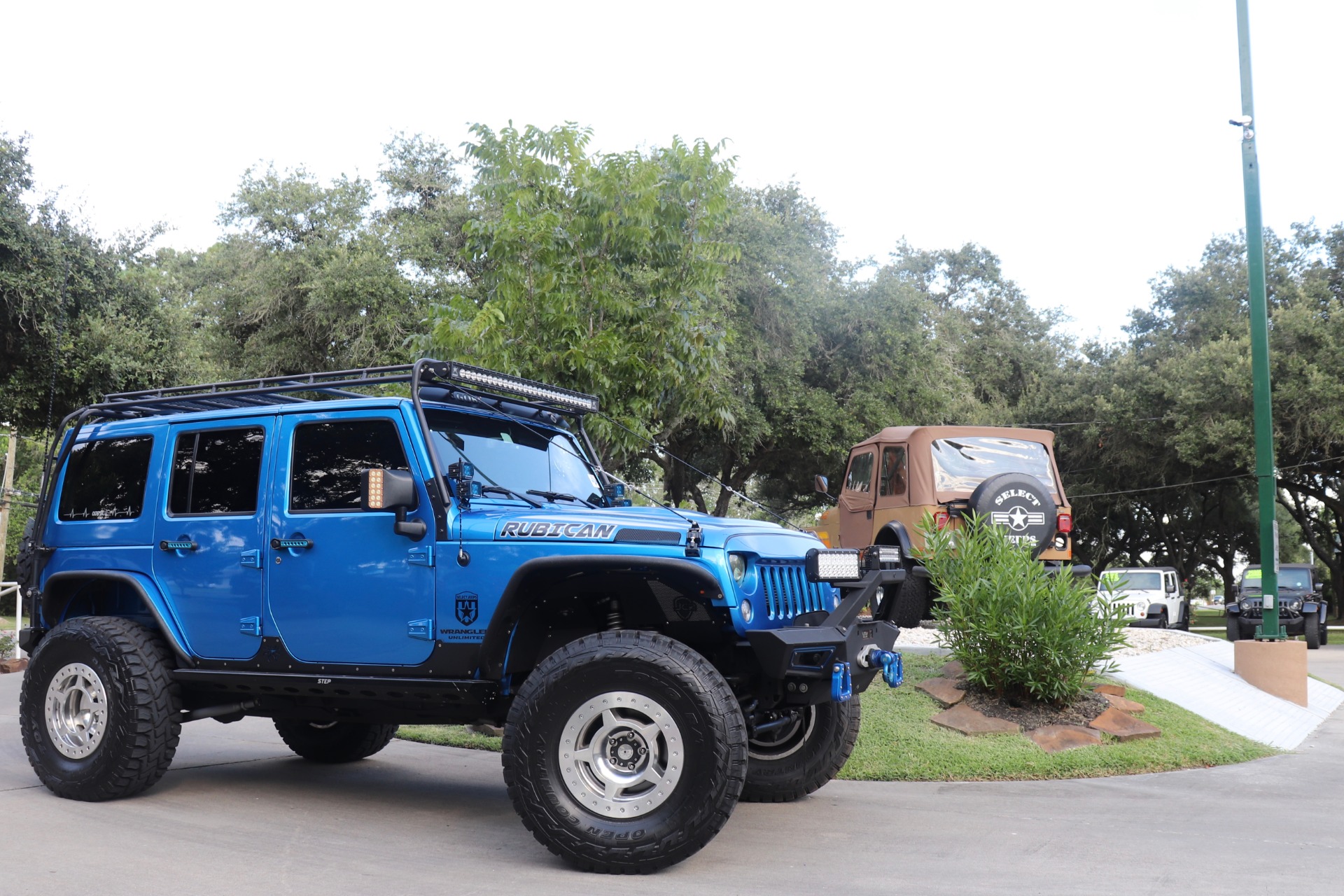 Used-2015-Jeep-Wrangler-Unlimited-Rubicon