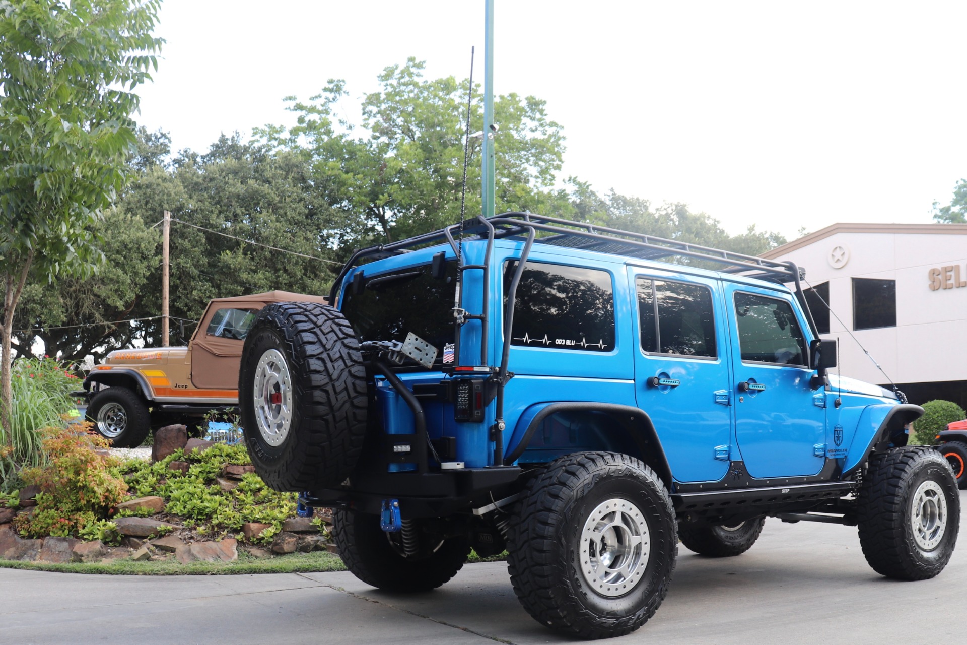 Used-2015-Jeep-Wrangler-Unlimited-Rubicon