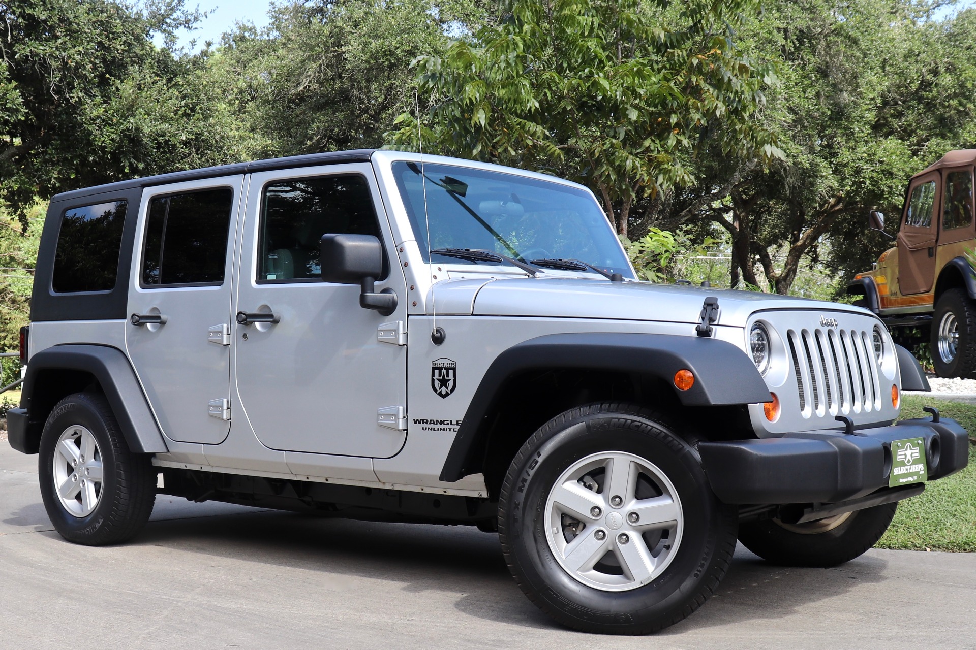 Used-2007-Jeep-Wrangler-Unlimited-X