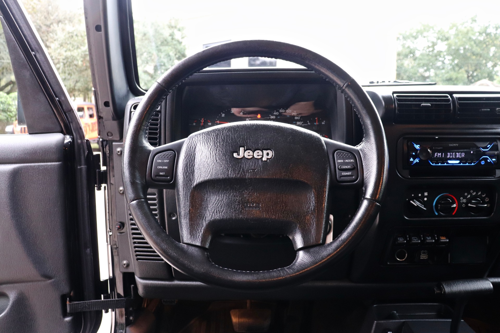 Used-2006-Jeep-Wrangler-Unlimited-Rubicon