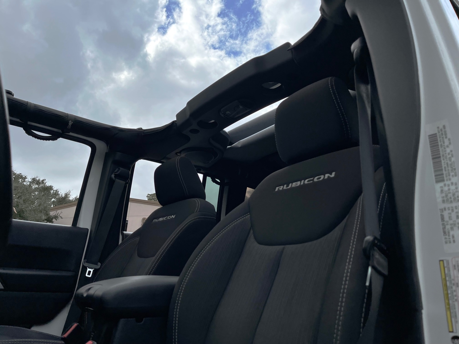 Used-2014-Jeep-Wrangler-Unlimited-Rubicon