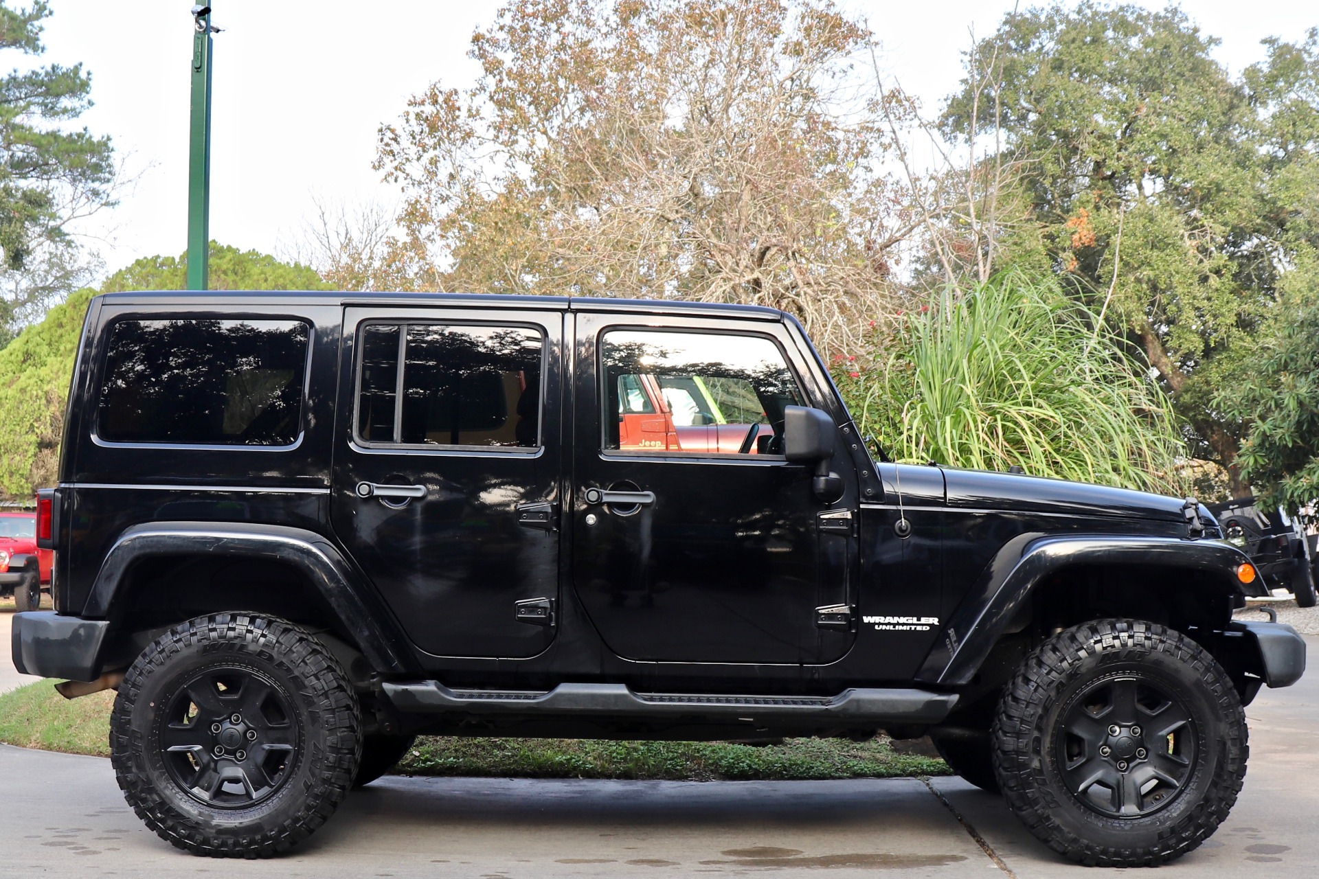 Used-2012-Jeep-Wrangler-Unlimited-Altitude