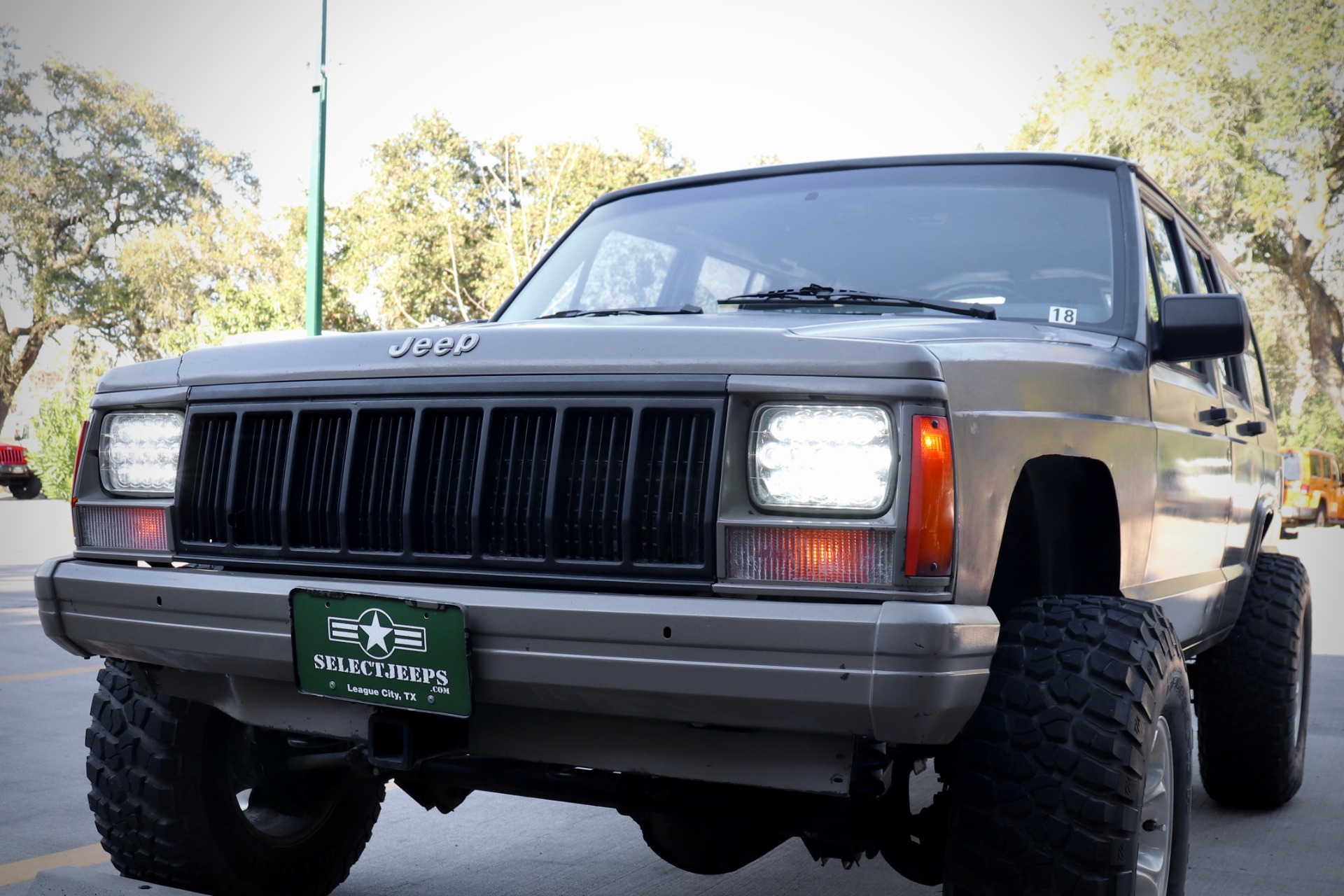 Used-1996-Jeep-Cherokee-SE