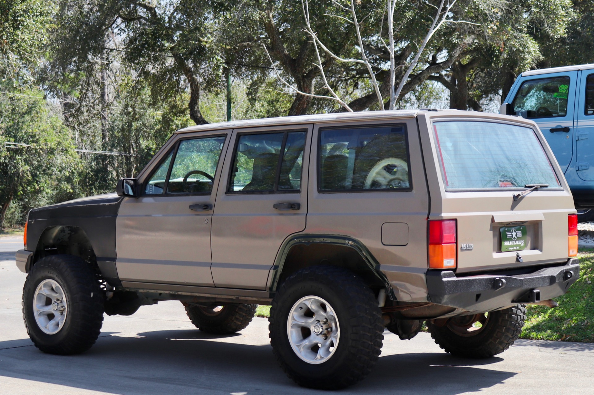 Used-1996-Jeep-Cherokee-SE