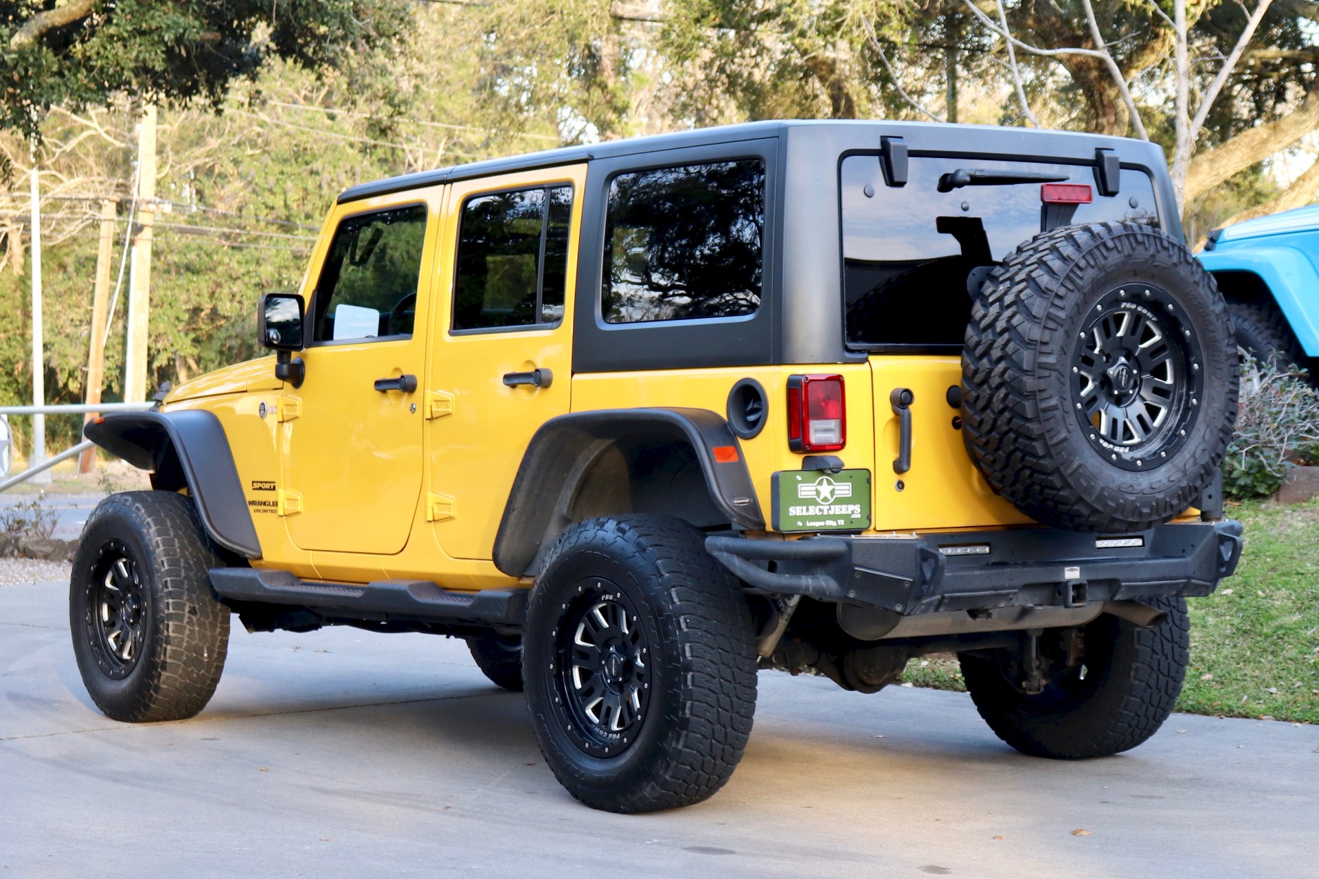 Used-2015-Jeep-Wrangler-Unlimited-Sport