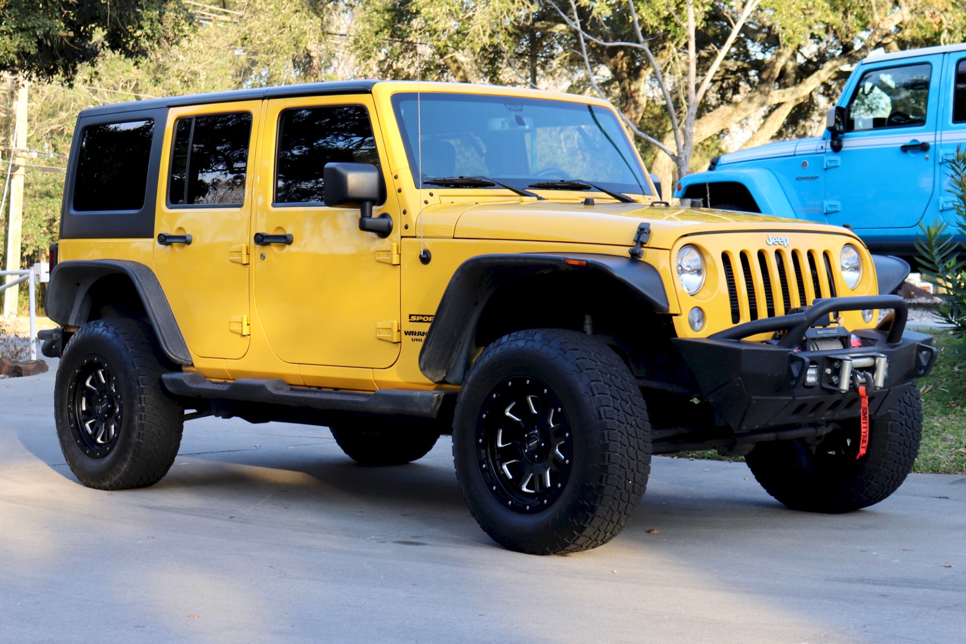 Used-2015-Jeep-Wrangler-Unlimited-Sport