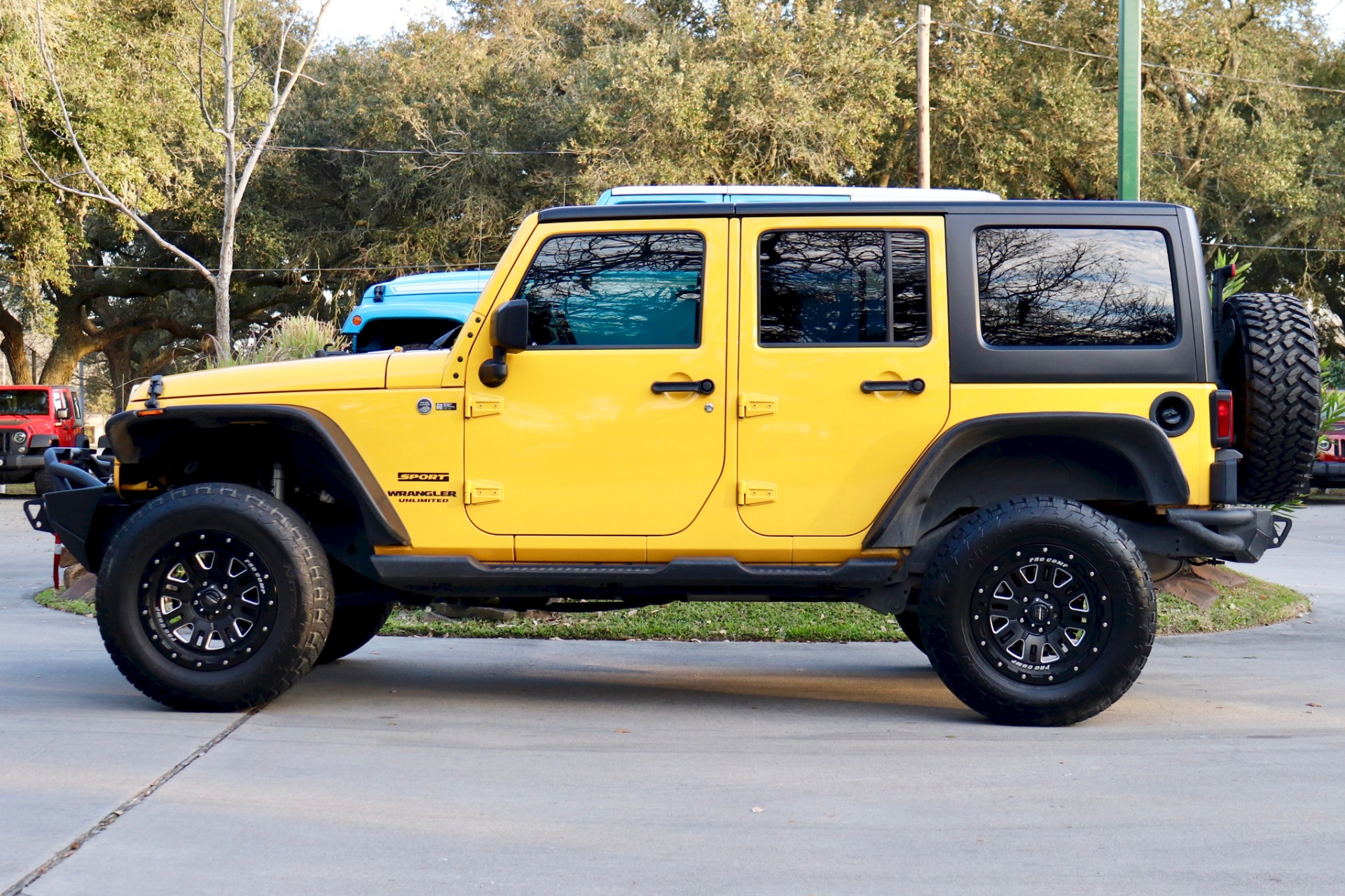 Used-2015-Jeep-Wrangler-Unlimited-Sport