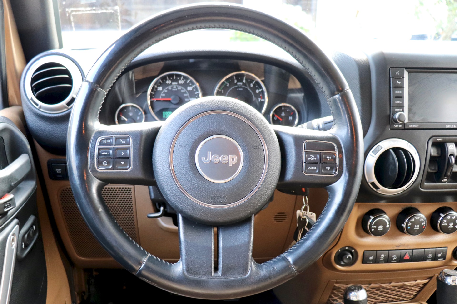 Used-2015-Jeep-Wrangler-Unlimited-Rubicon