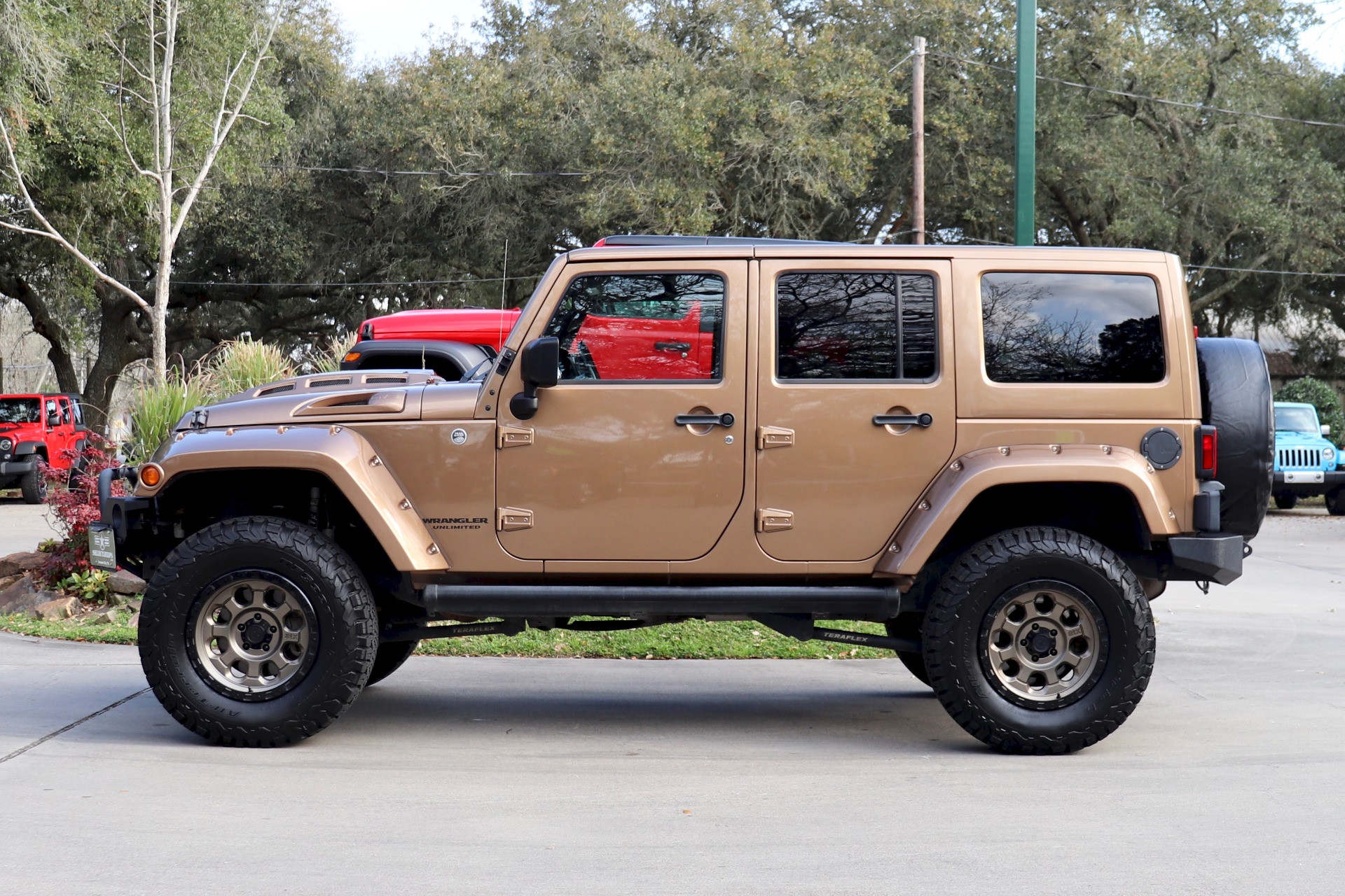 Used-2015-Jeep-Wrangler-Unlimited-Rubicon