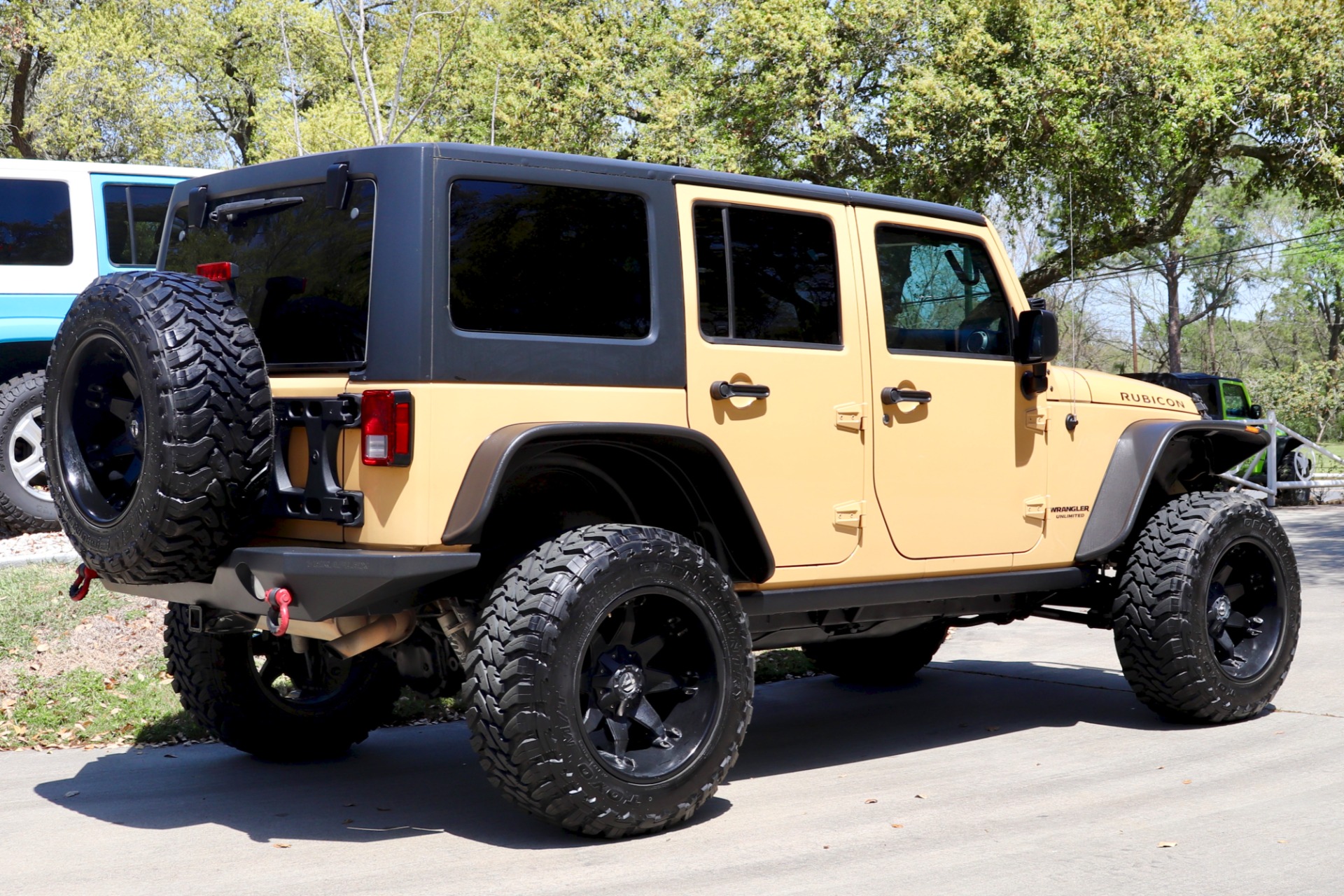 Used-2014-Jeep-Wrangler-Unlimited-Rubicon