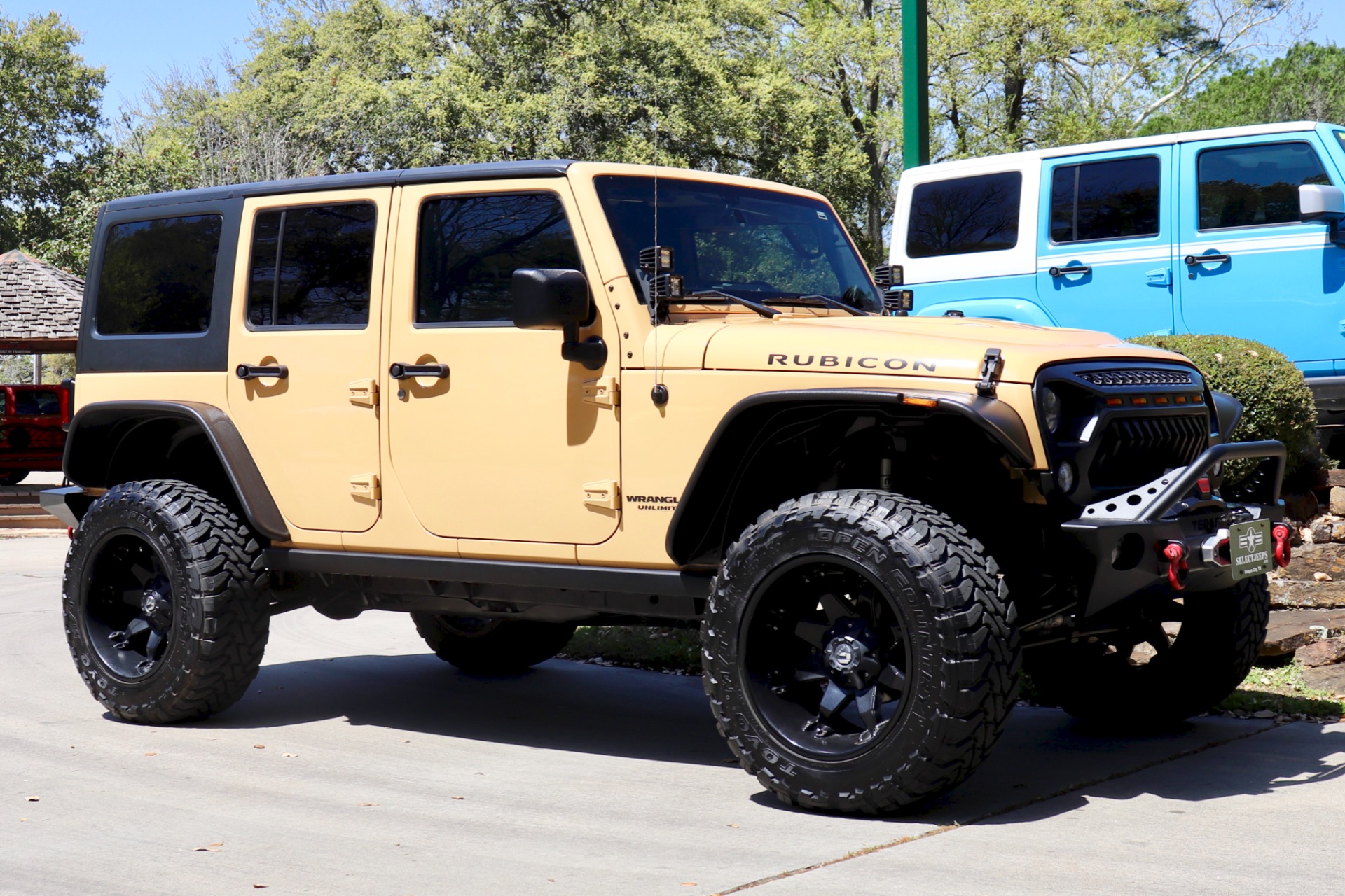 Used-2014-Jeep-Wrangler-Unlimited-Rubicon