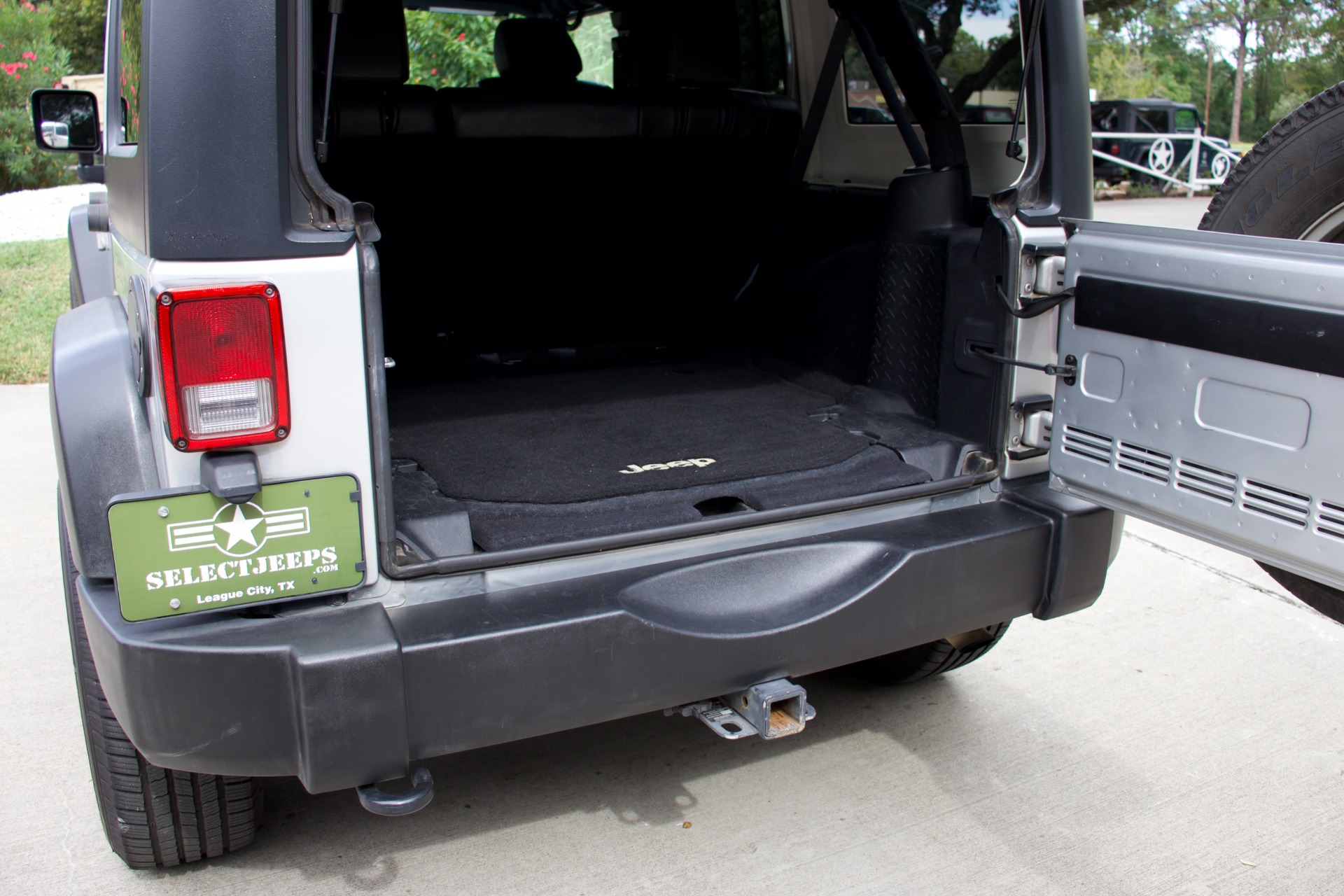 Used-2012-Jeep-Wrangler-Unlimited-Sport