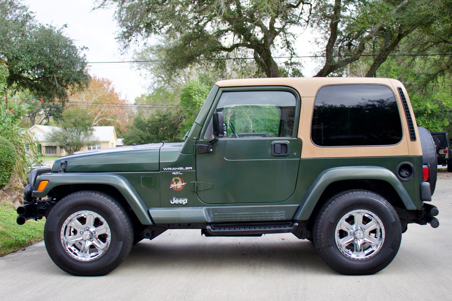 Used-1998-Jeep-Wrangler-Sahara