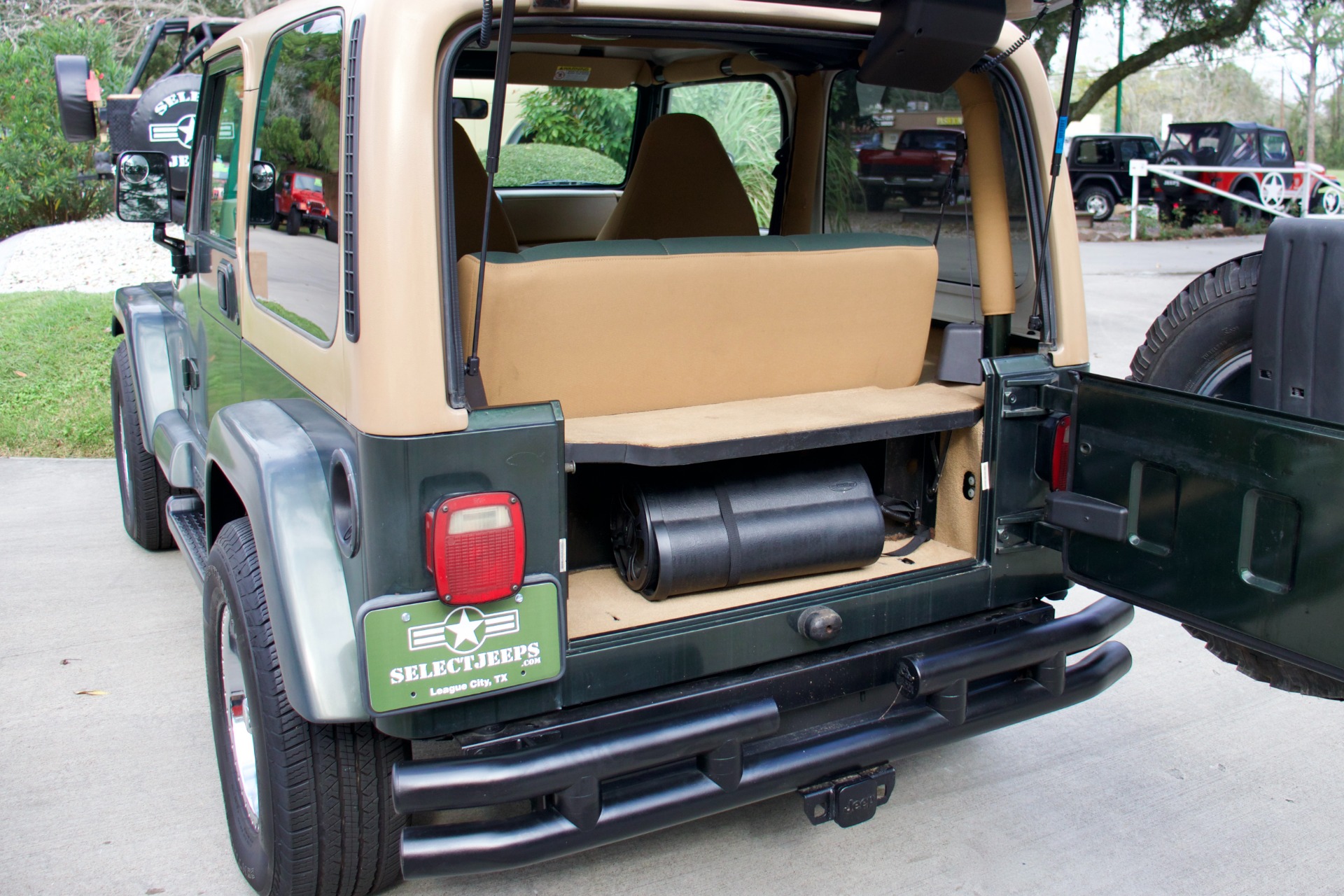 Used-1998-Jeep-Wrangler-Sahara