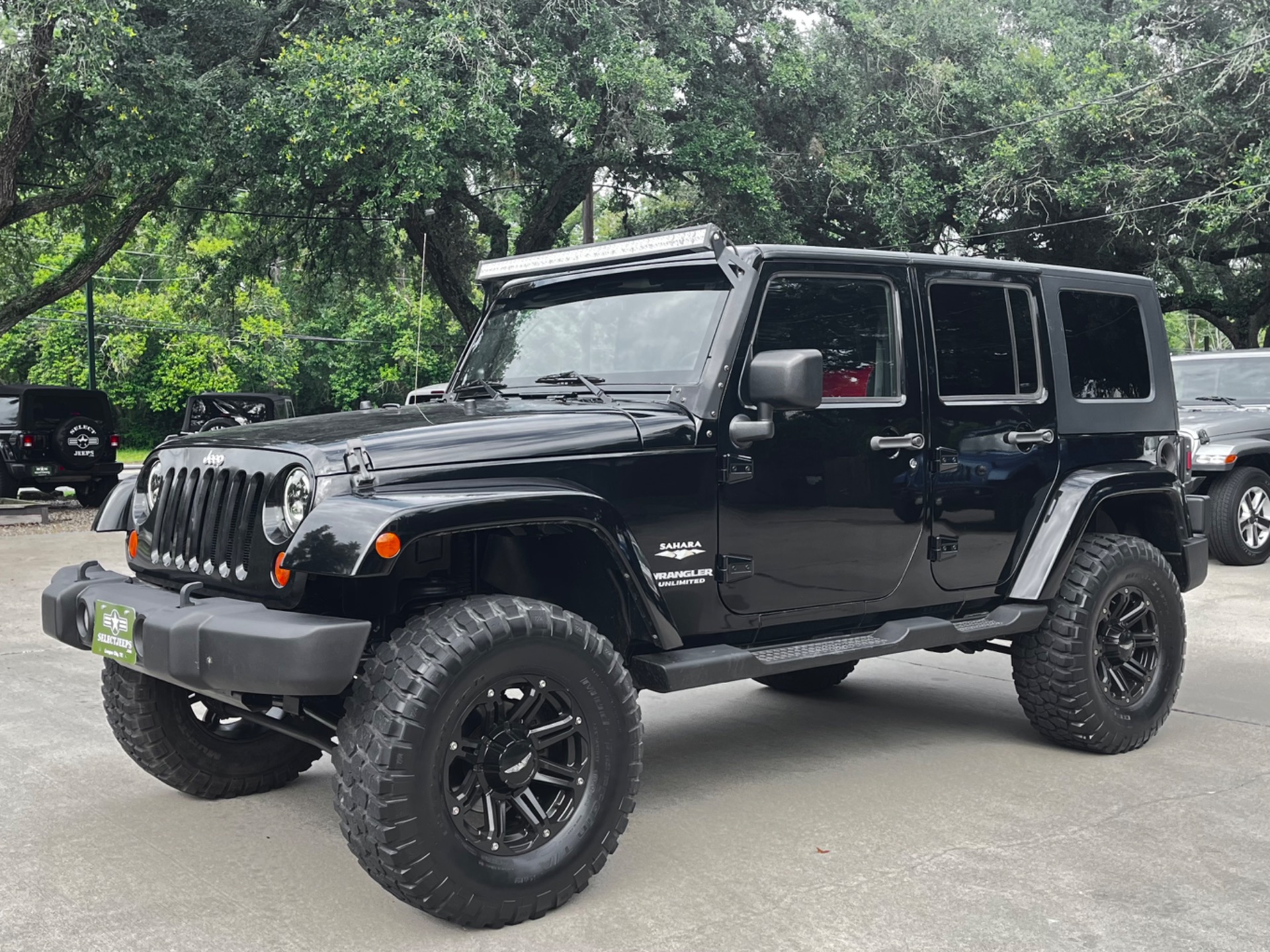 Used-2007-Jeep-Wrangler-Unlimited-Sahara