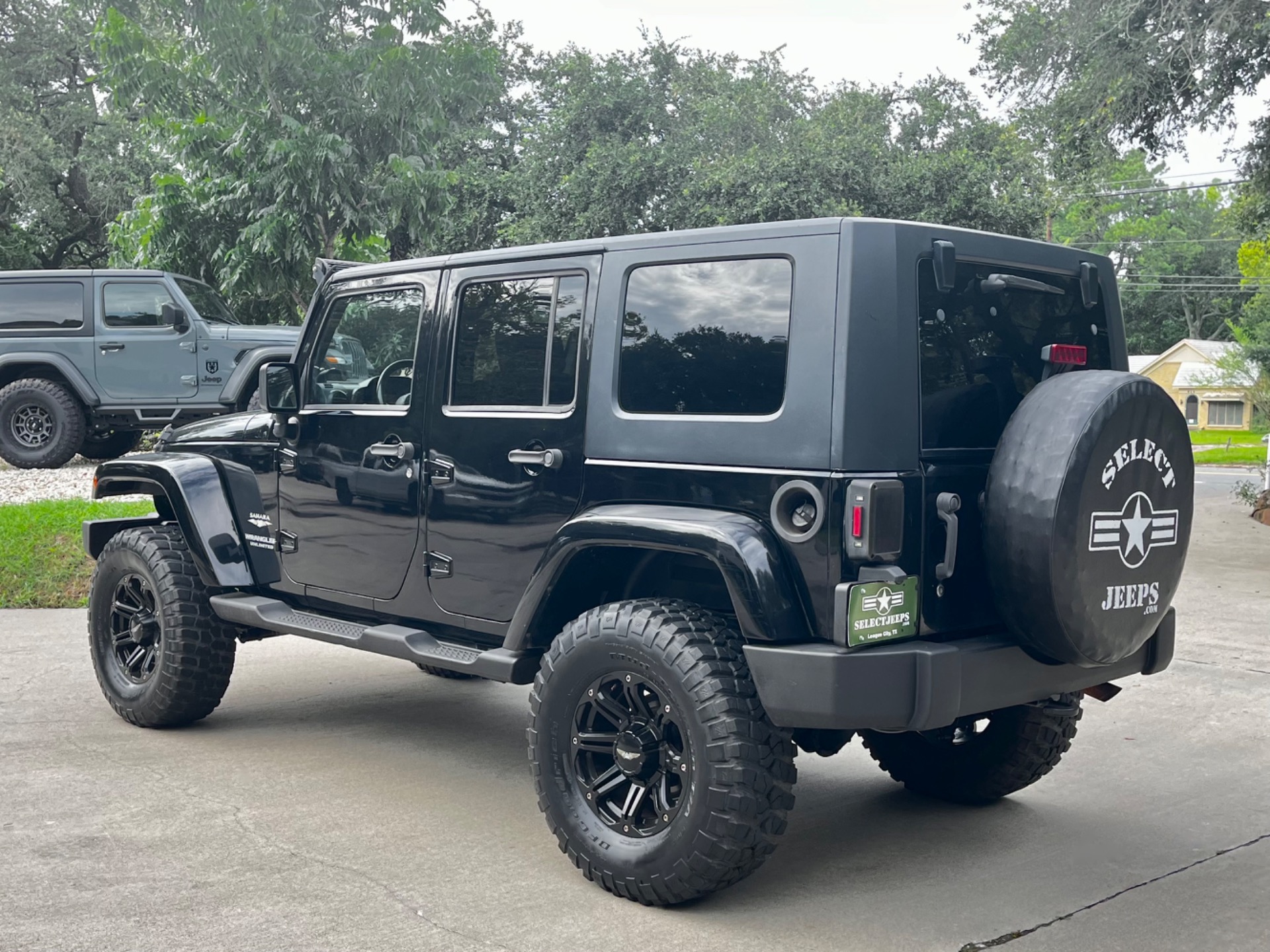 Used-2007-Jeep-Wrangler-Unlimited-Sahara