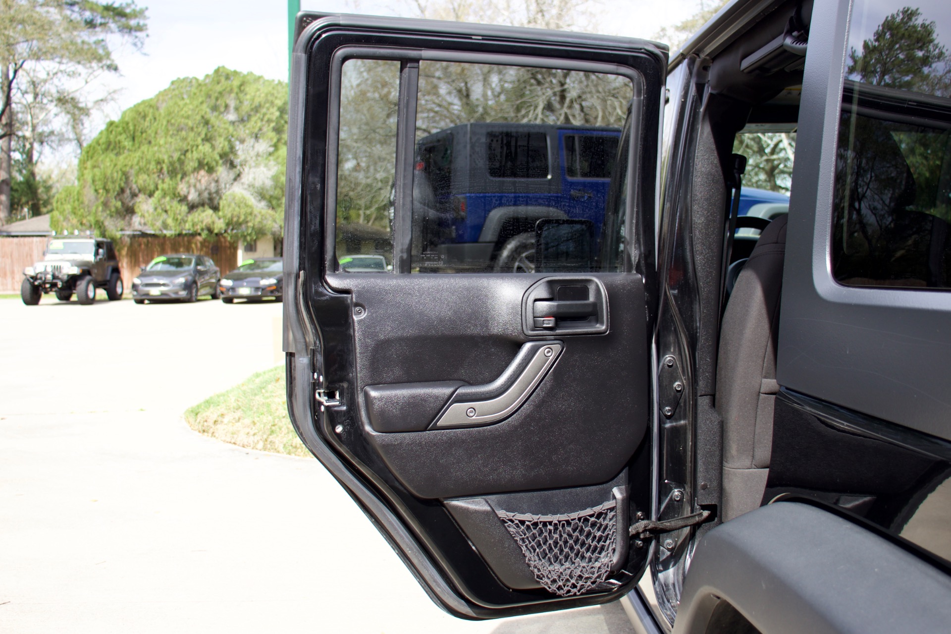 Used-2015-Jeep-Wrangler-Unlimited-Sport