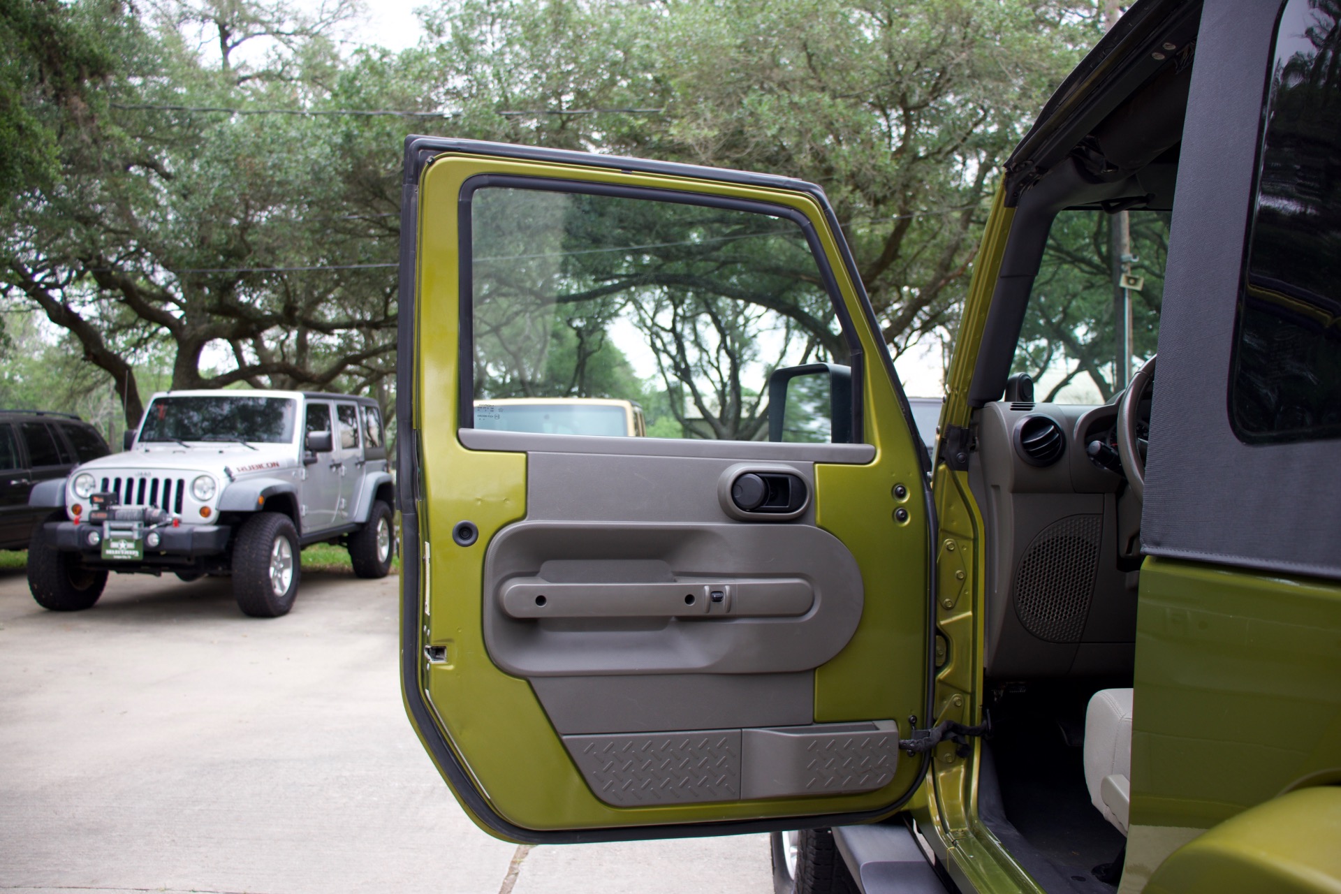 Used-2007-Jeep-Wrangler-Sahara