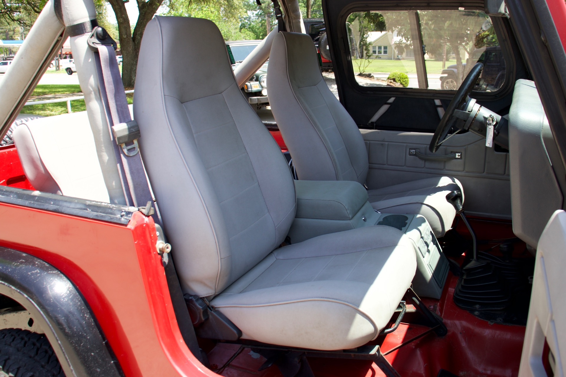 Used-1990-Jeep-Wrangler-S