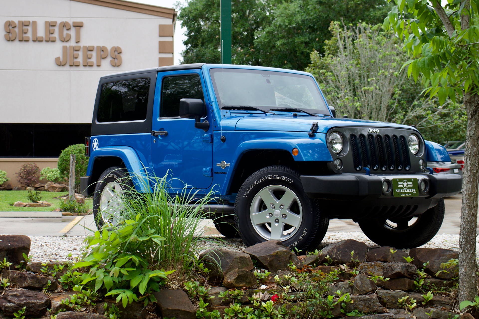 Used-2014-Jeep-Wrangler-Freedom-Edition